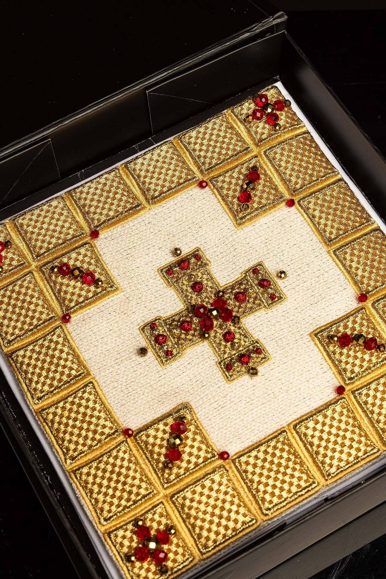 Set di biancheria per calice realizzato a mano con pietre naturali Handmade 5011