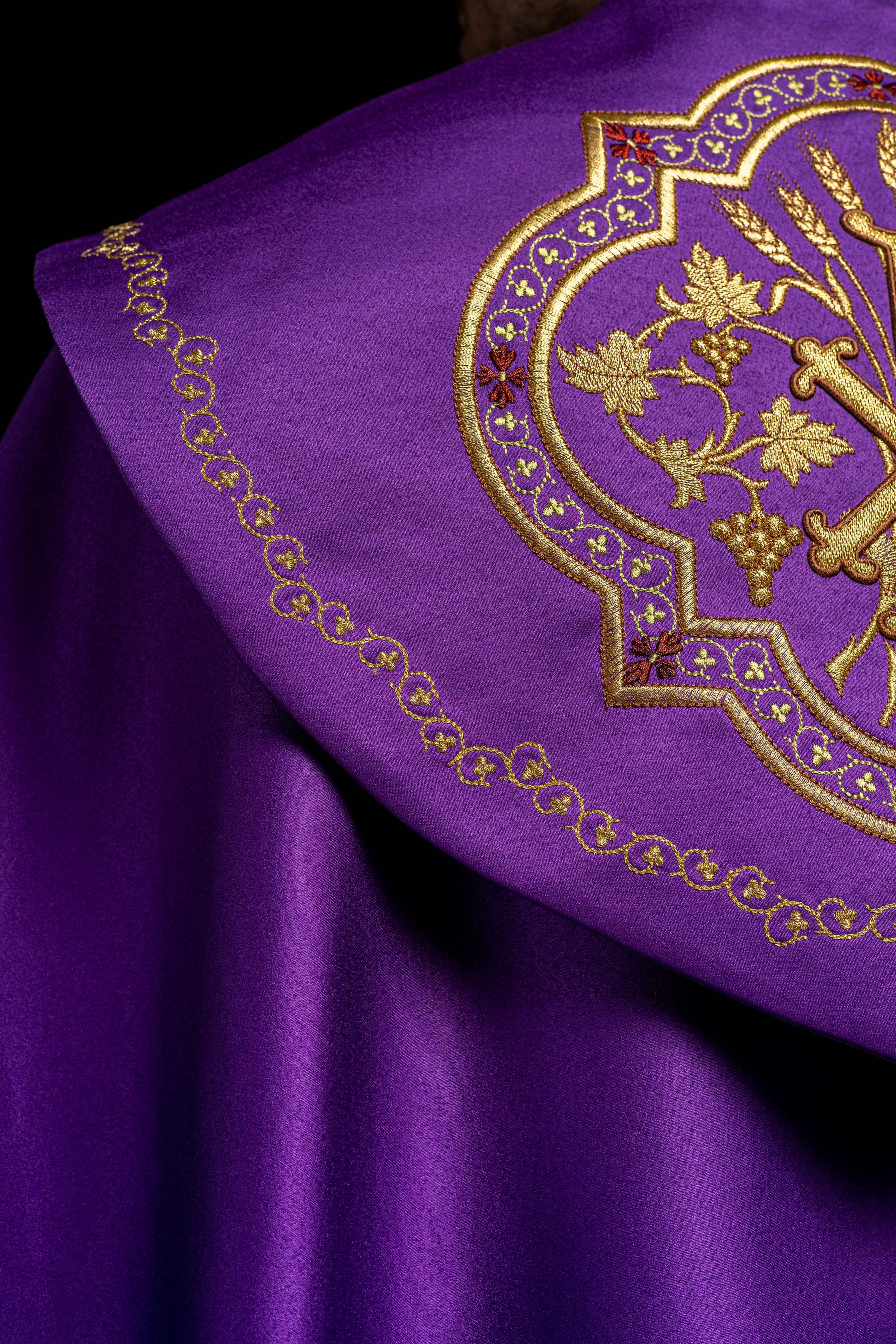 Kapa eucharystyczna monogram PX w kolorze fioletowym - ORNATY.PL
