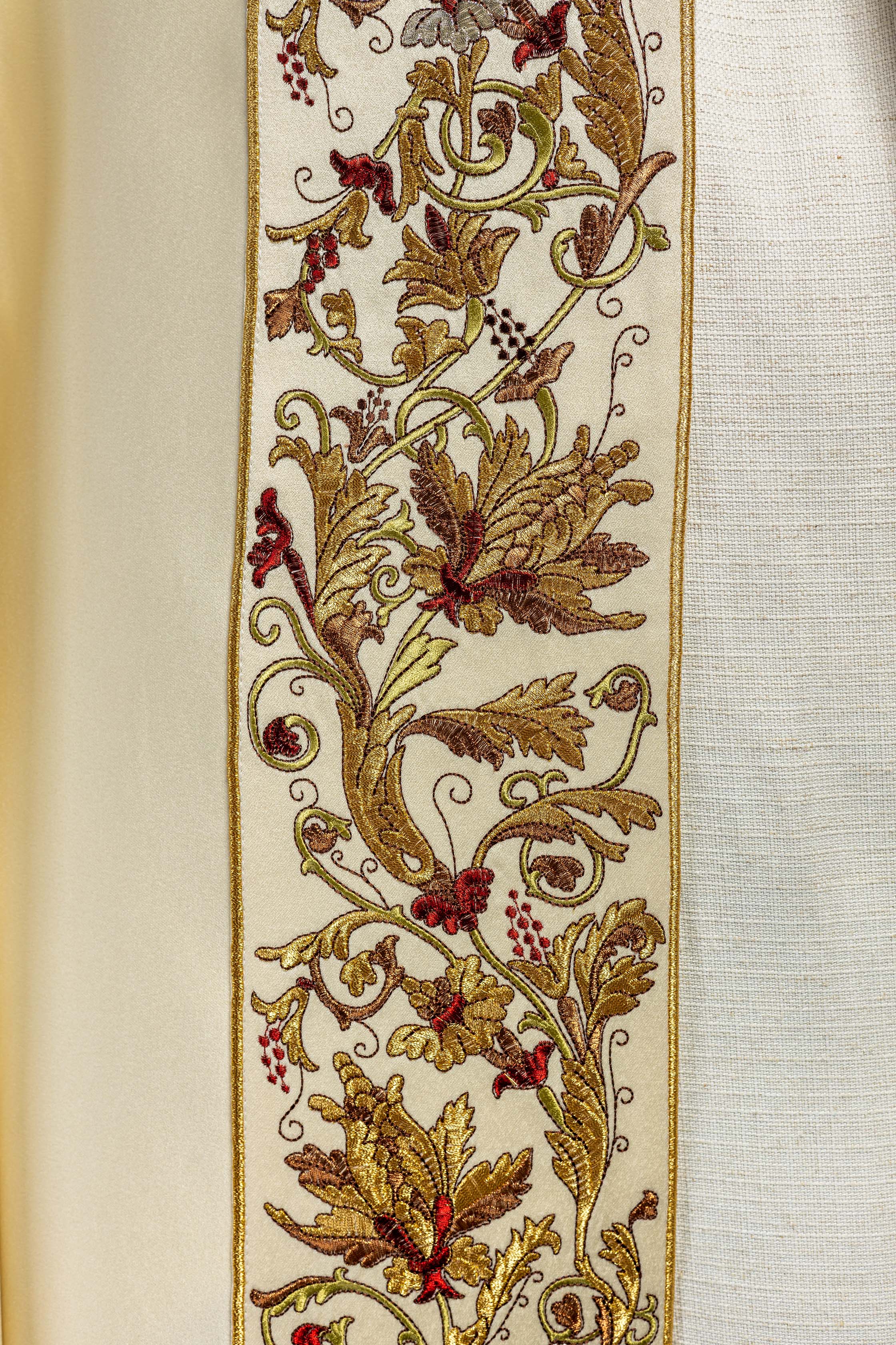 Kapa eucharystyczna monogramem PAX ecru - ORNATY.PL