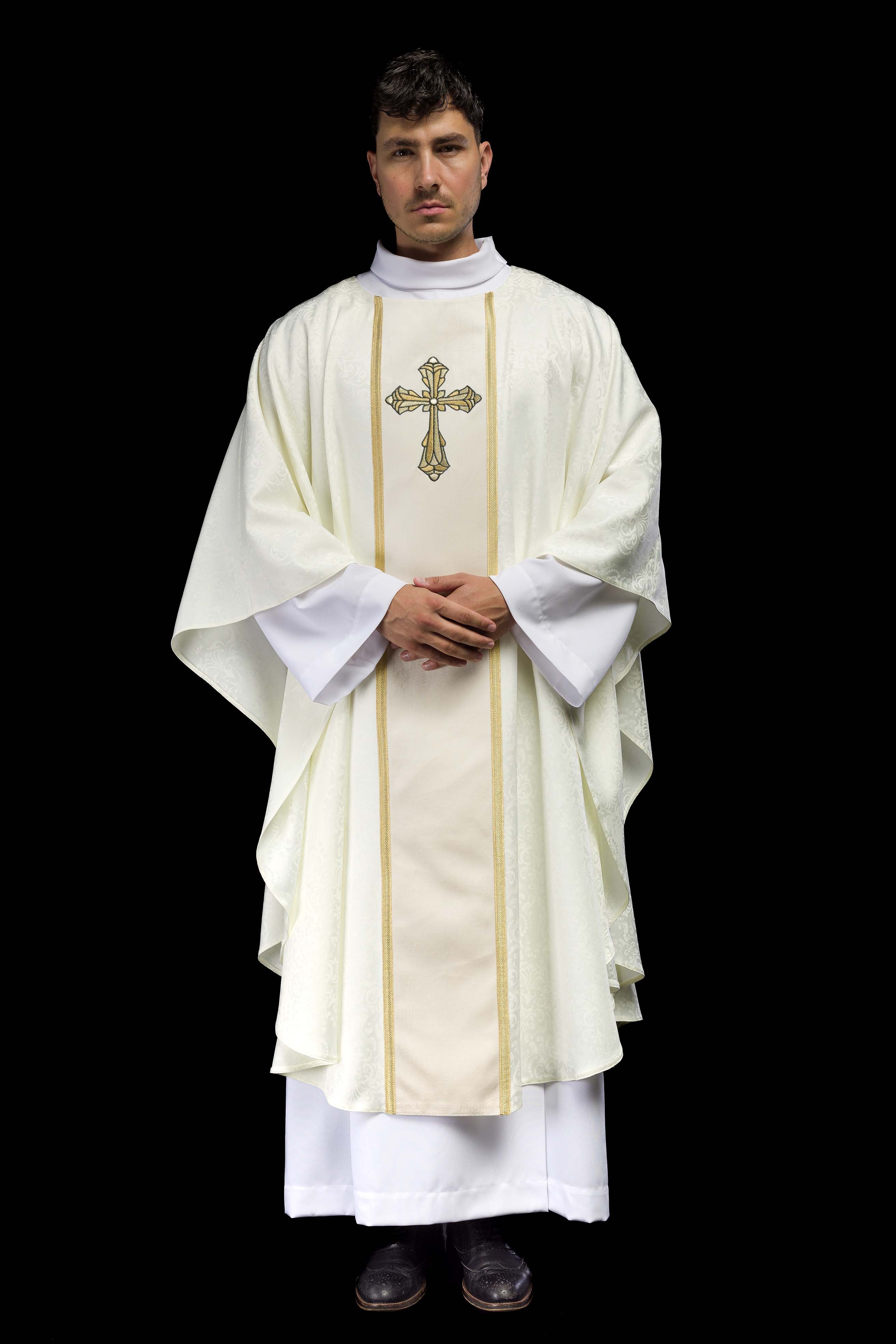 Casula liturgica color ecru con stolone e ricamo della croce su tessuto jacquard