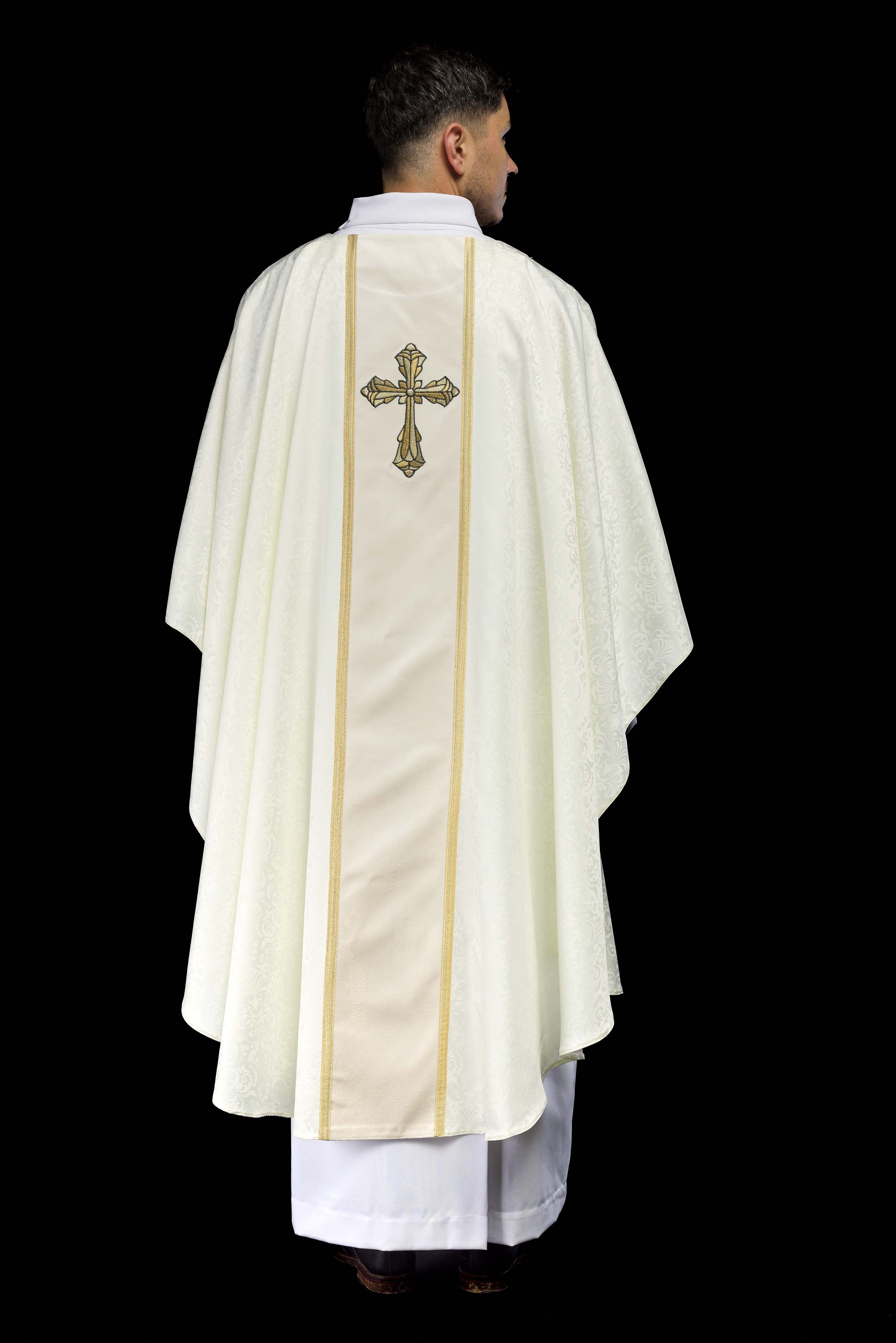 Casula liturgica color ecru con stolone e ricamo della croce su tessuto jacquard