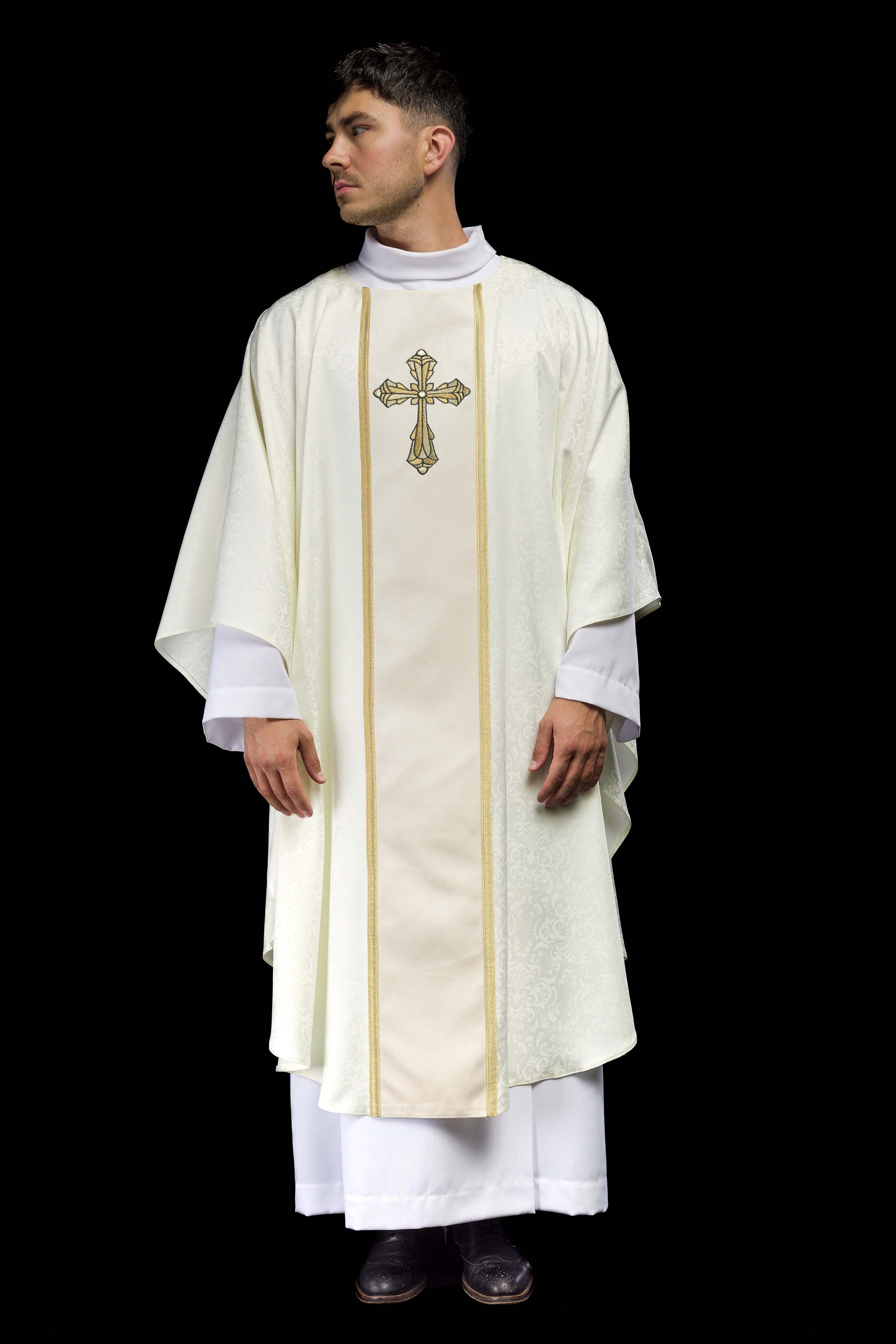 Casula liturgica color ecru con stolone e ricamo della croce su tessuto jacquard