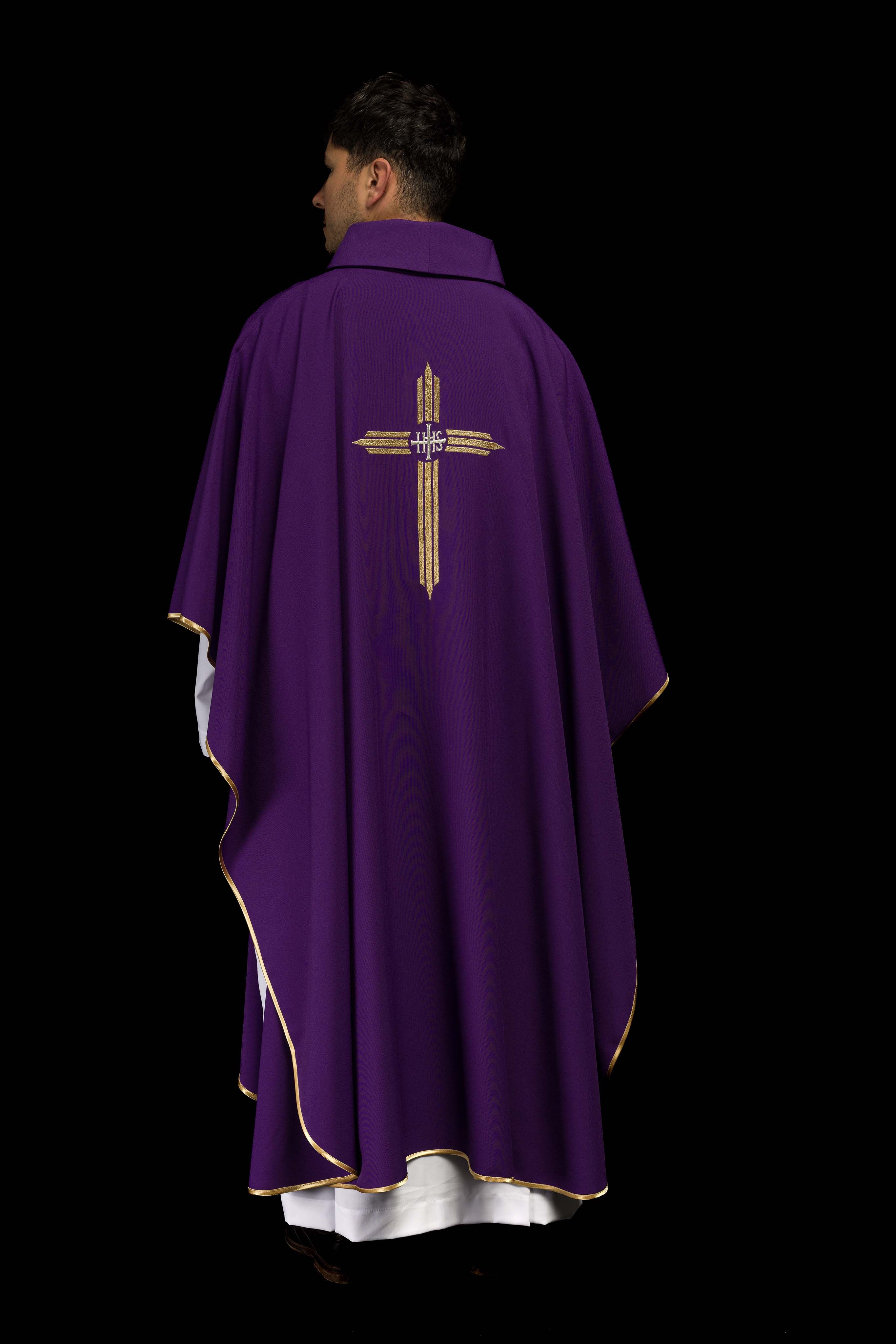 Casula Viola ricamata con Croce e IHS