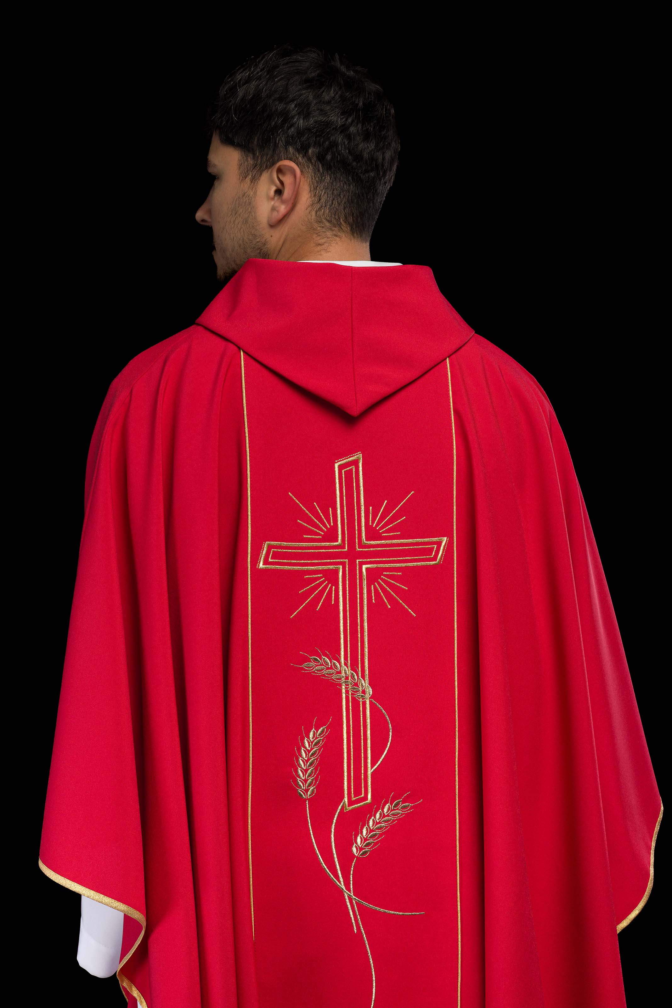 Casula Rossa con ricamo dorato Croce e IHS