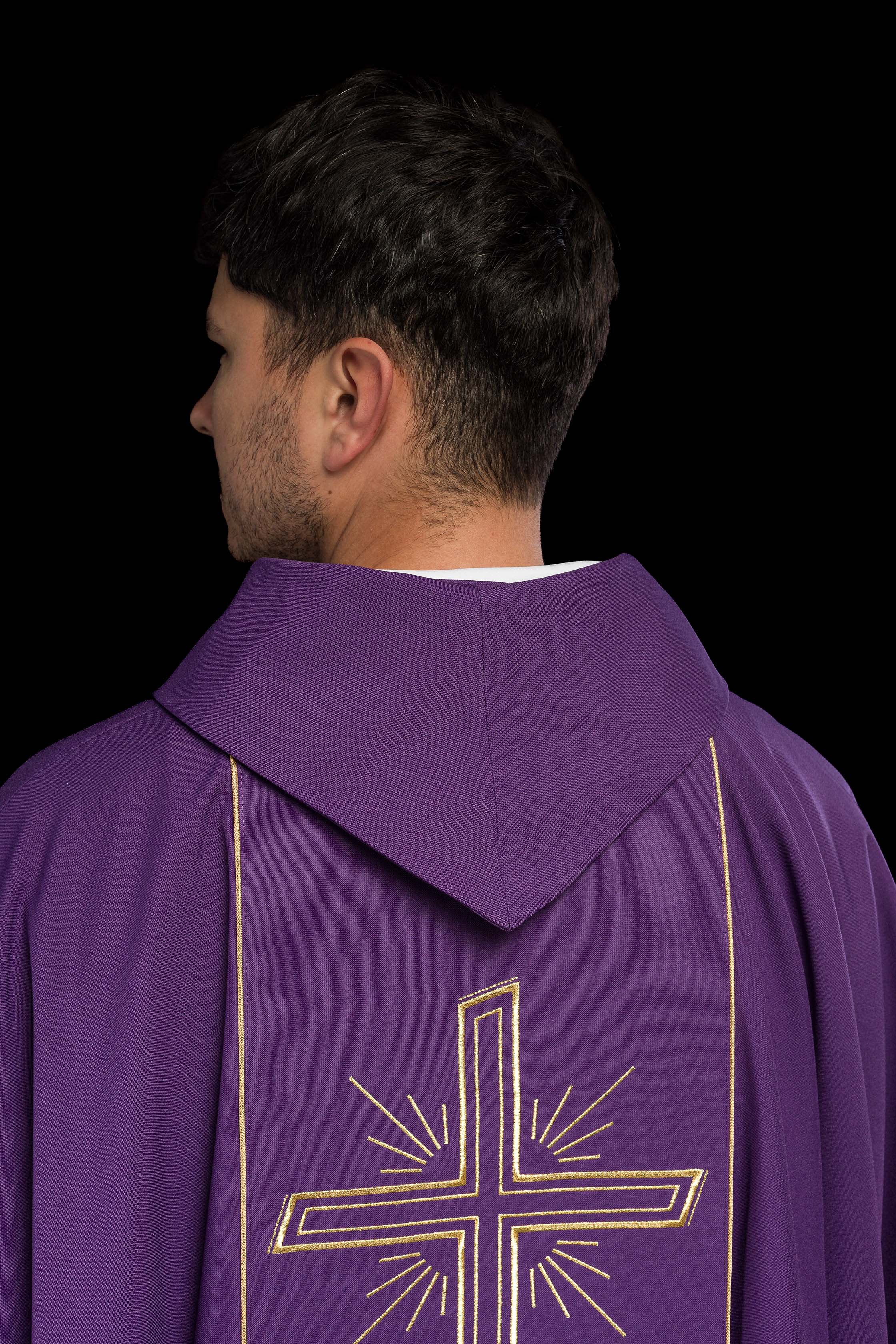 Casula Viola con ricamo dorato Croce e IHS