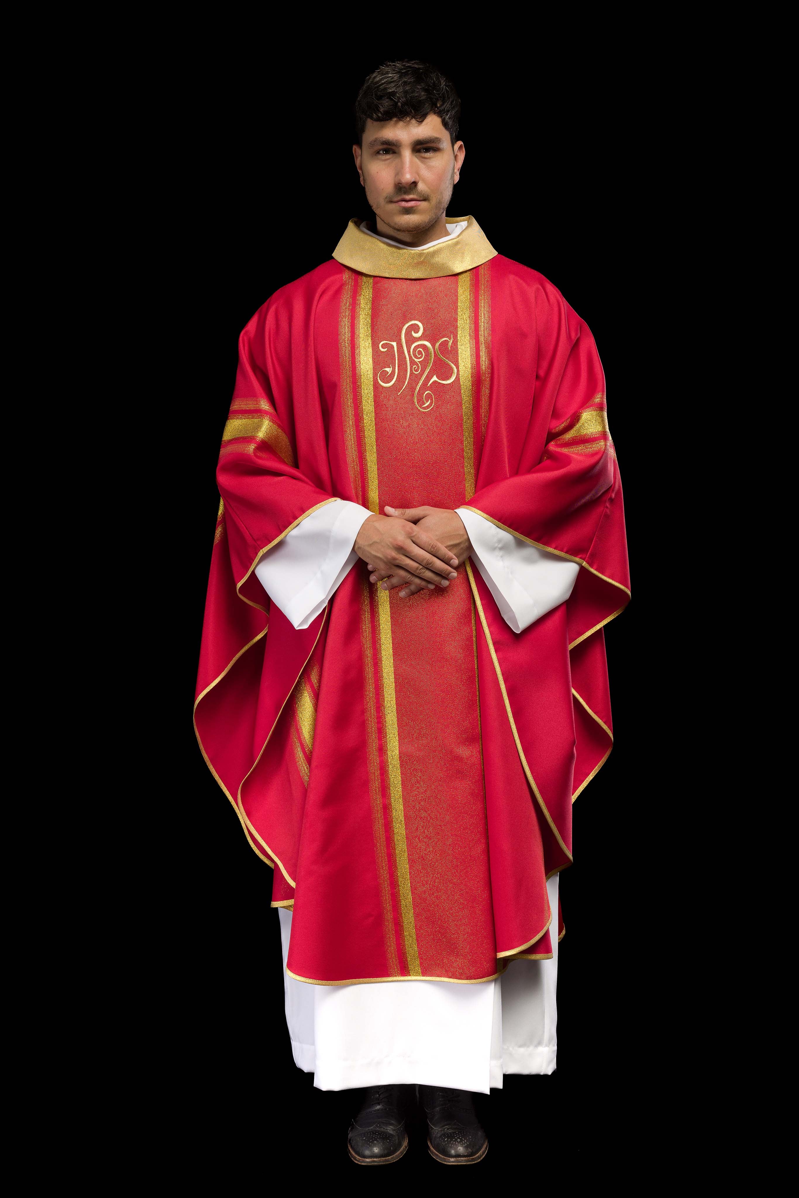 Casula liturgica Rossa decorata con ricamo IHS