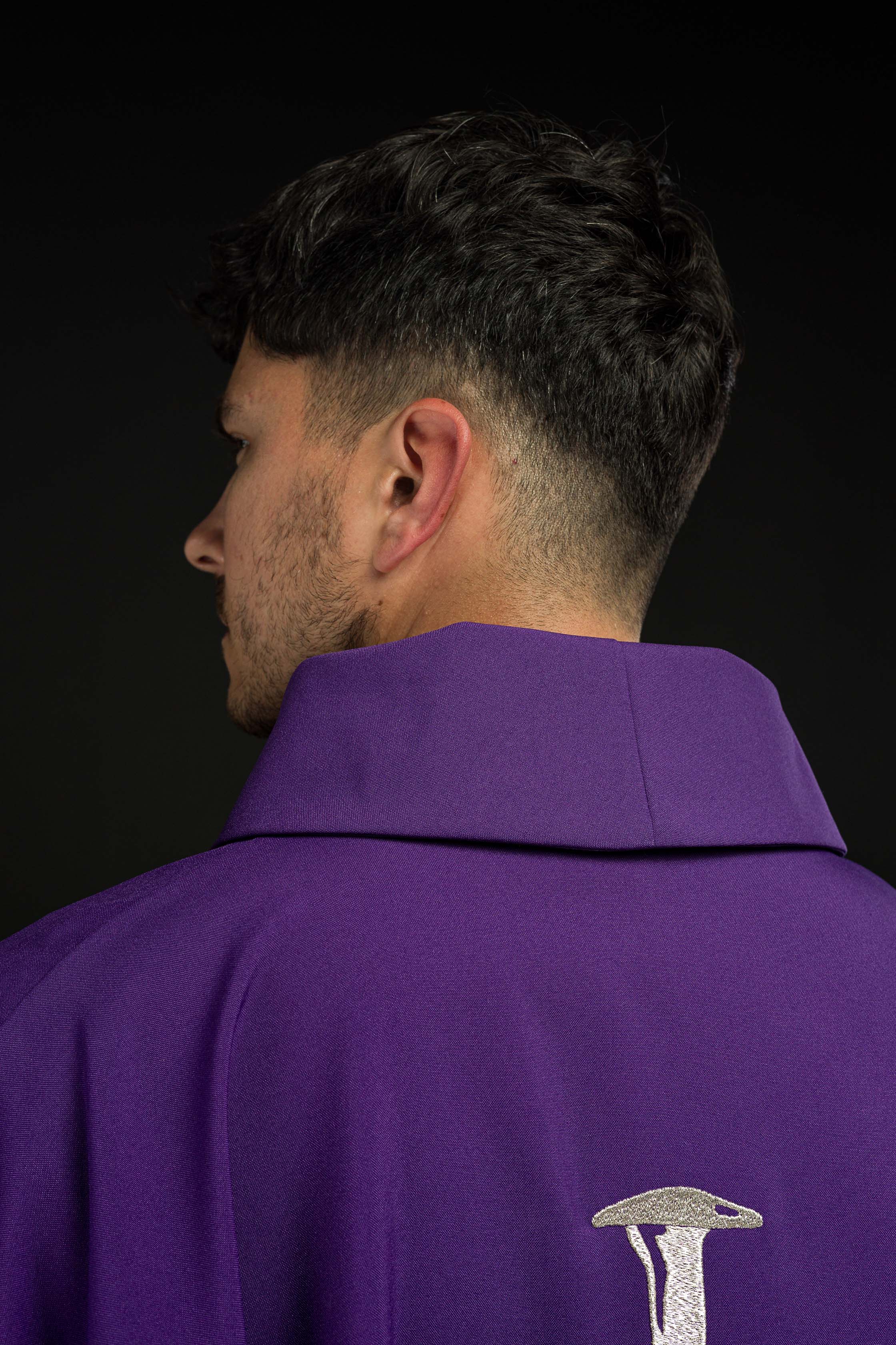 Casula Viola con ricamo Croce argentata Quaresima