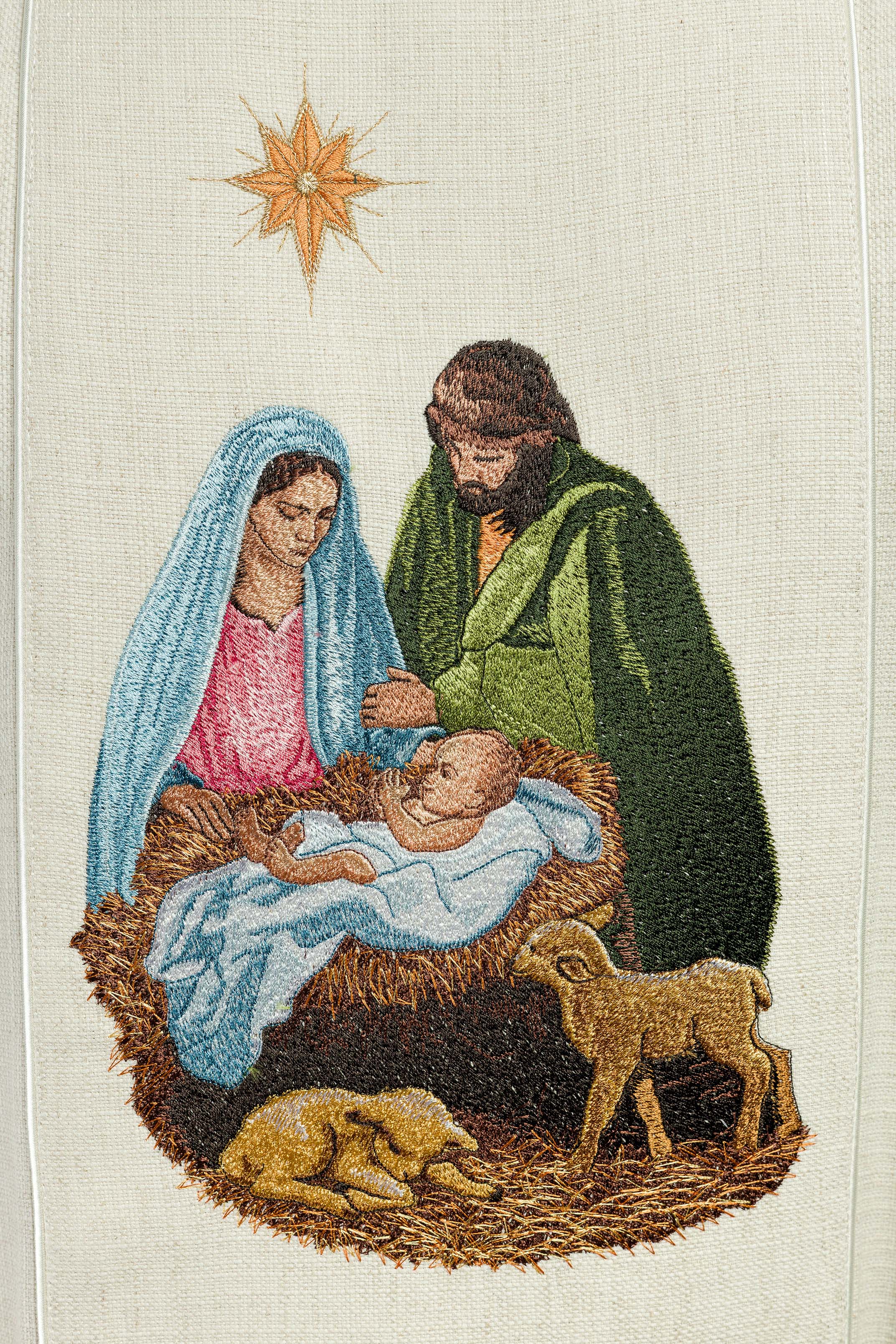 Casula ricamata con immagine della Sacra Famiglia tessuto naturale