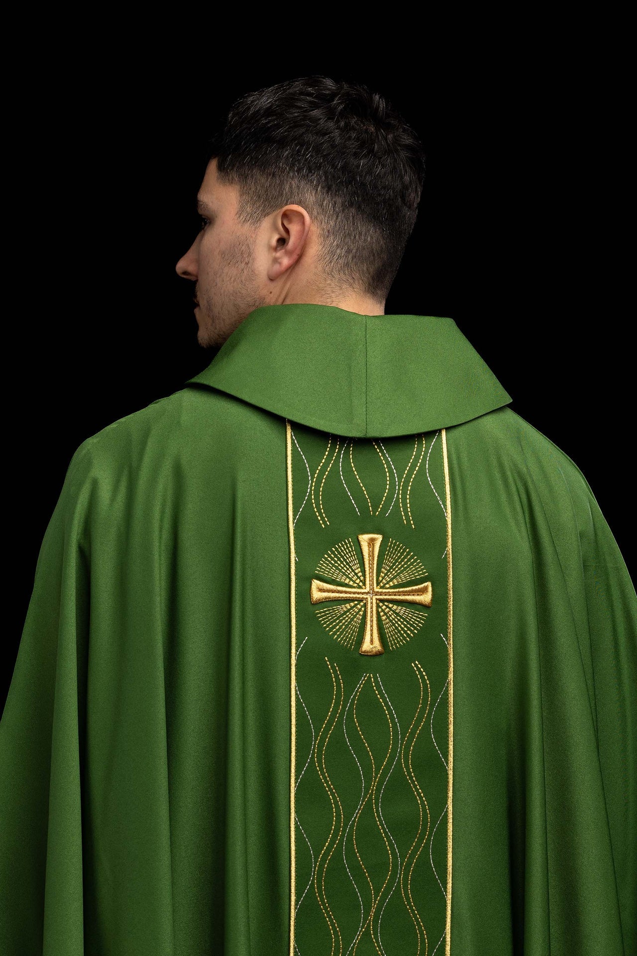 Ornat haftowany Krzyż zielony - ORNATY.PL