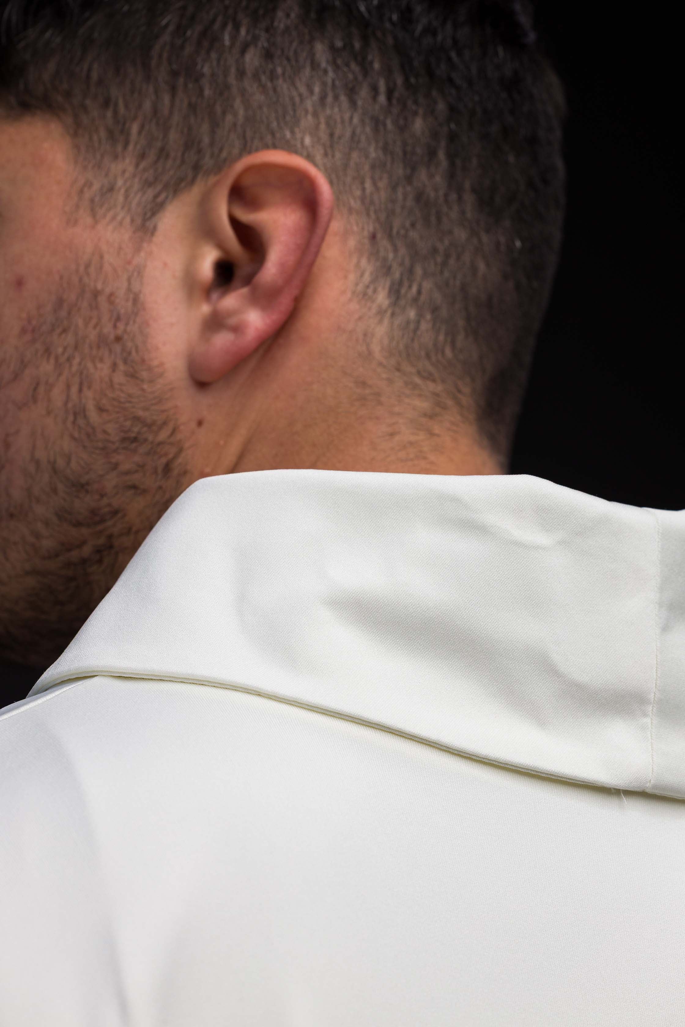 Casula ricamata Croce écru tessuto leggero SACROLITE