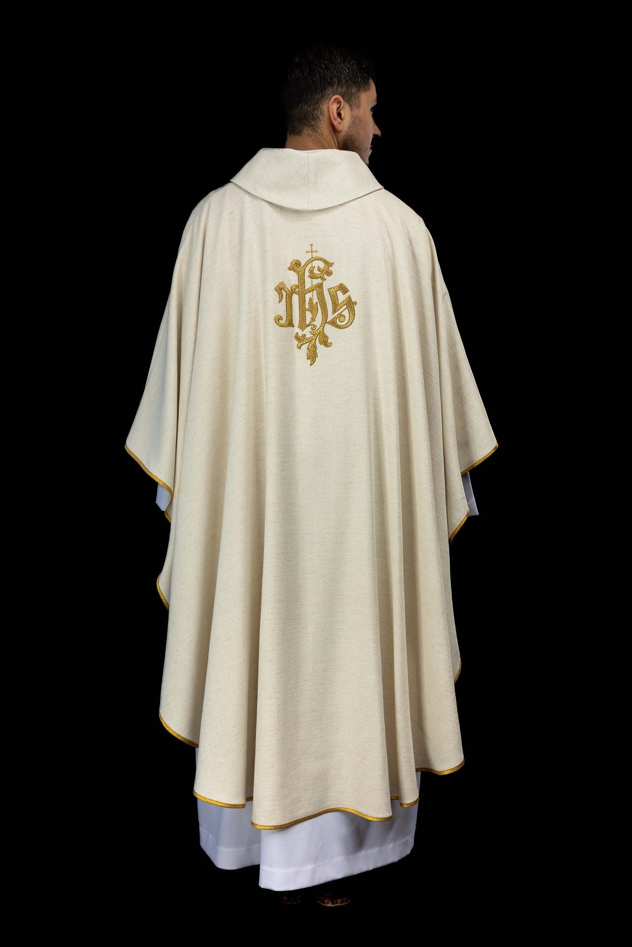 Ornat haftowany z wizerunkiem Świętego Józefa Robotnika - ORNATY.PL