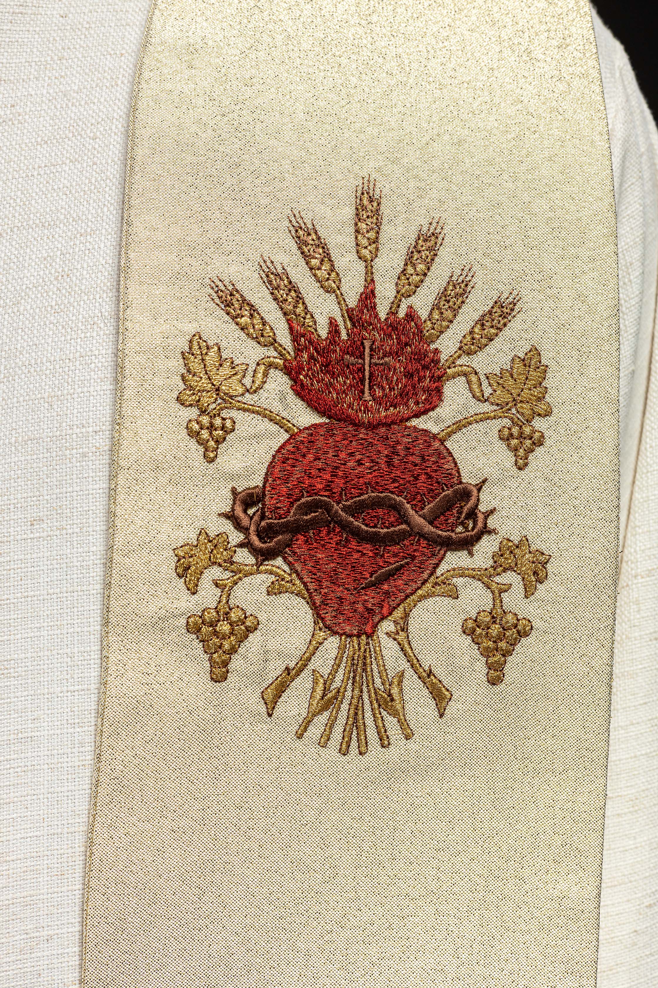 Stuła kapłańska złota haftowana - ORNATY.PL