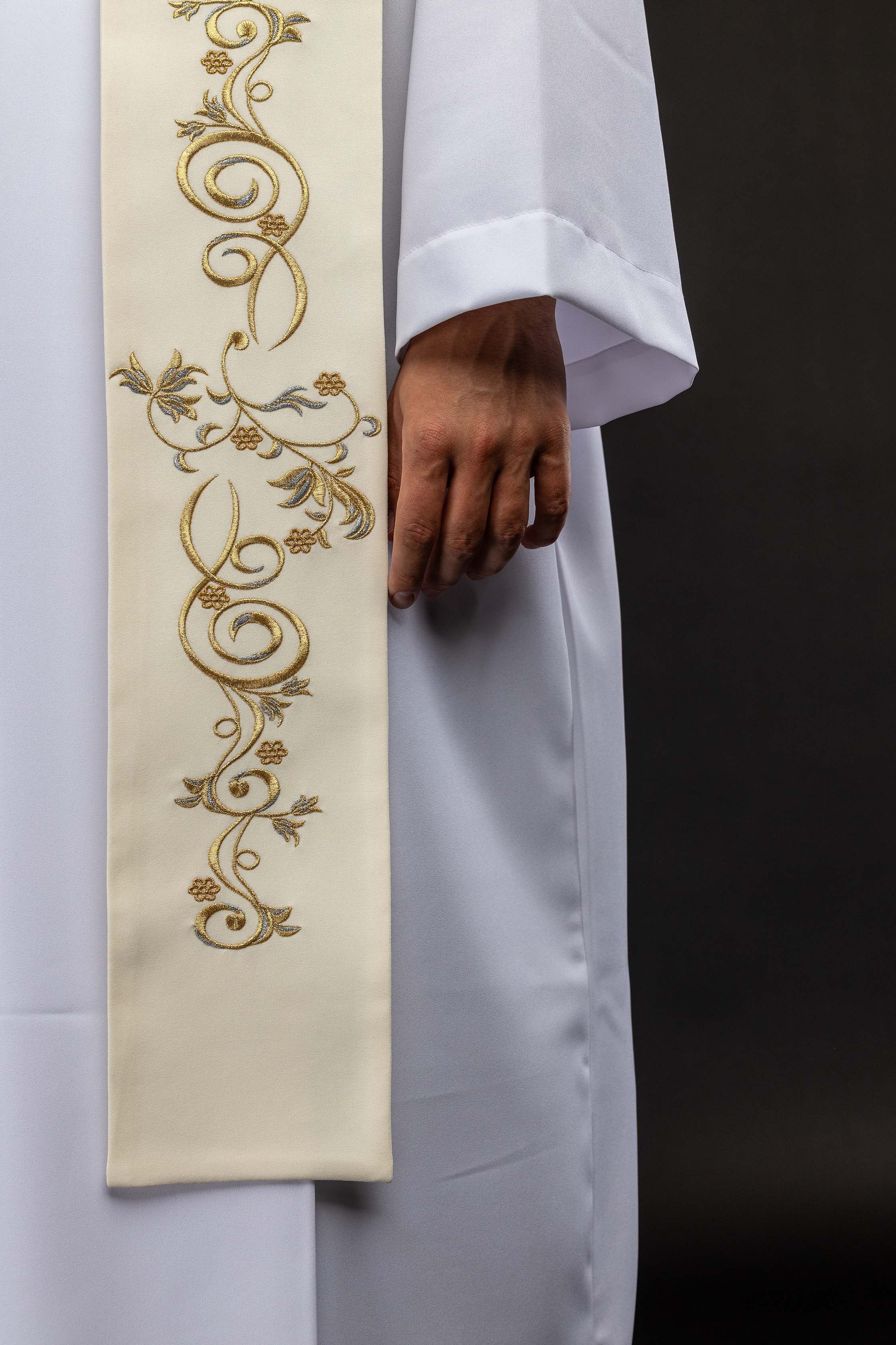 Stola ricamata con l’immagine di Nostra Signora di Fatima