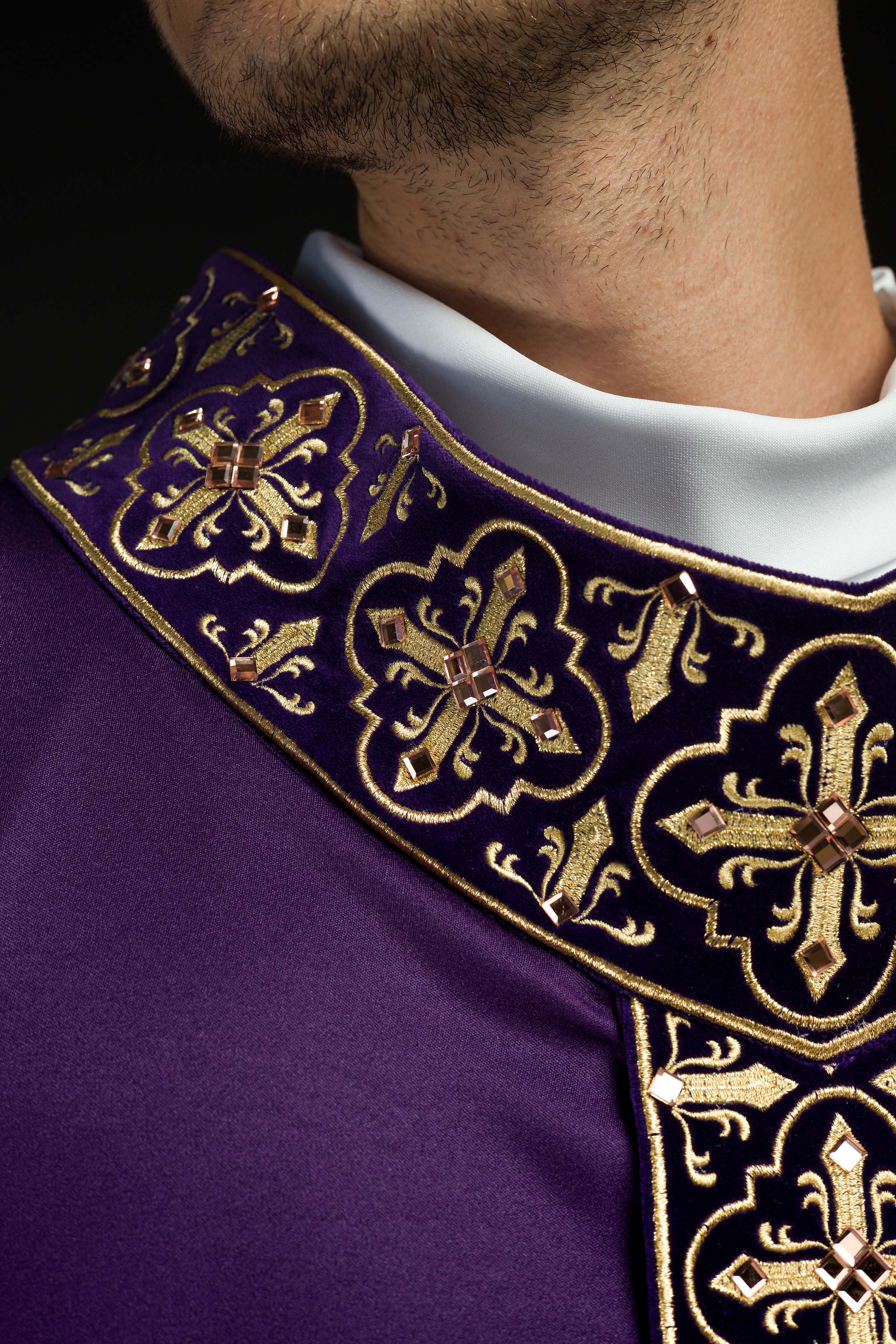 Casula Viola con Stolone ricamato motivo Croce