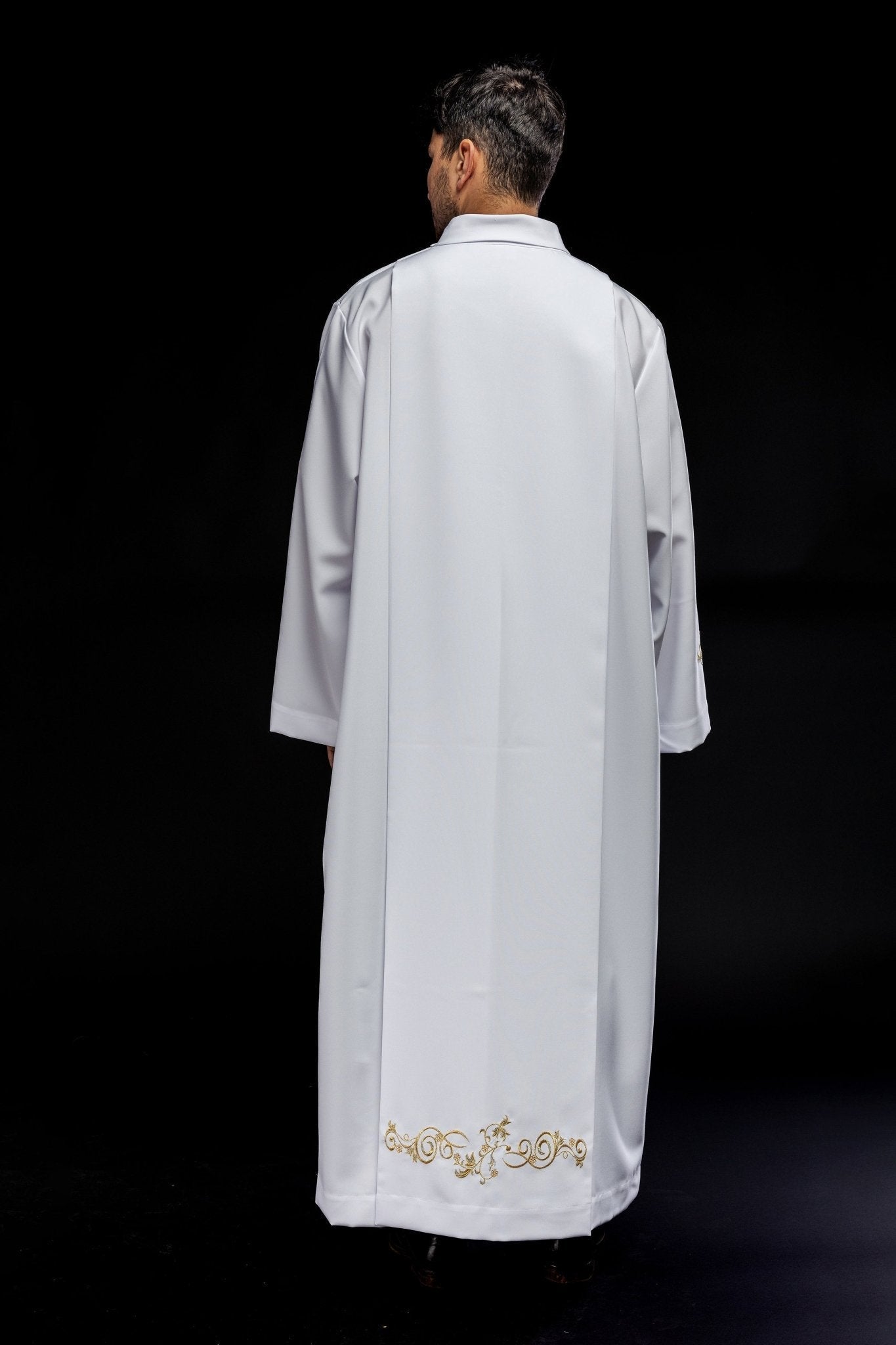 Camice clericale liscio con collo alto bianco, ricami decorativi KAB/003/04/12 135cm/164cm - PERILPRETE.IT