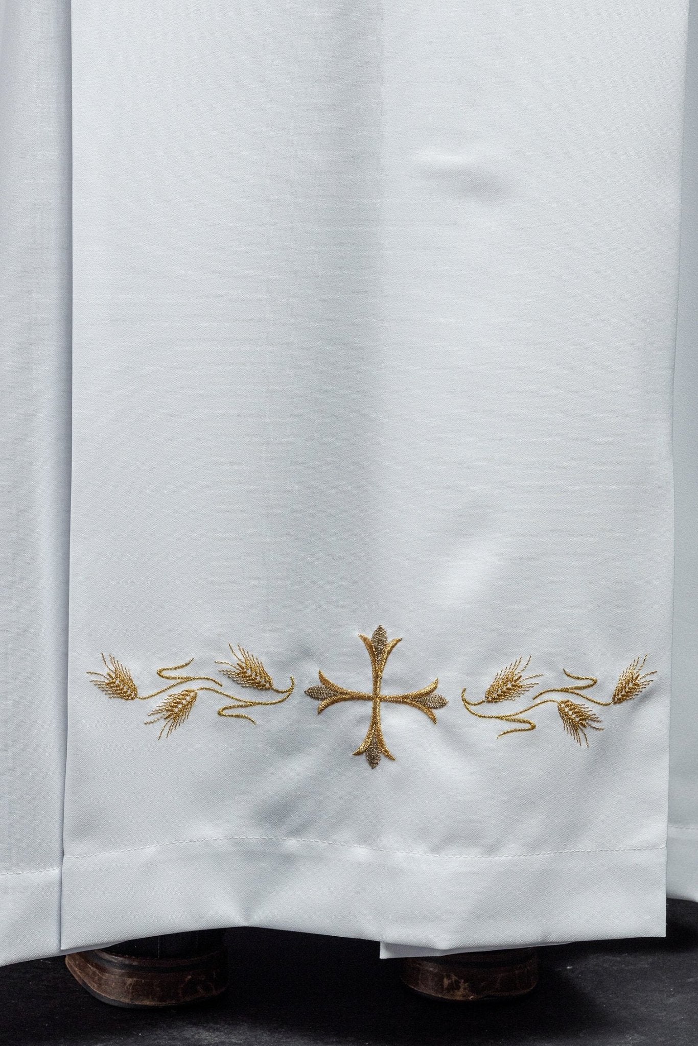 Camice sacerdotale collo alto ricamo con croci Bianco KAB/004/04/12 135cm/164cm - PERILPRETE.IT