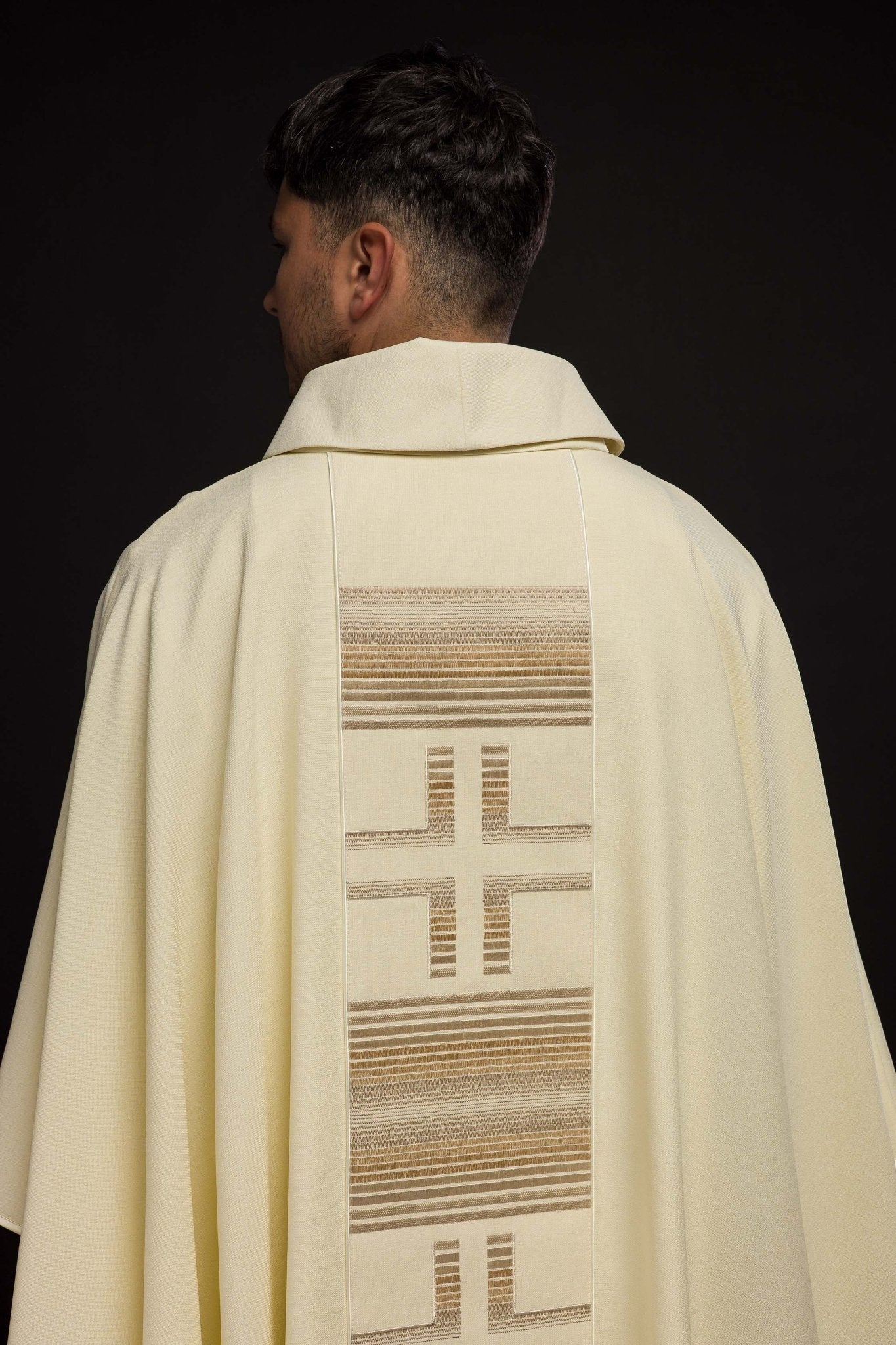 Casula blu liturgica mariana con ricami HA7032 - 05 ECRU - PERILPRETE.IT
