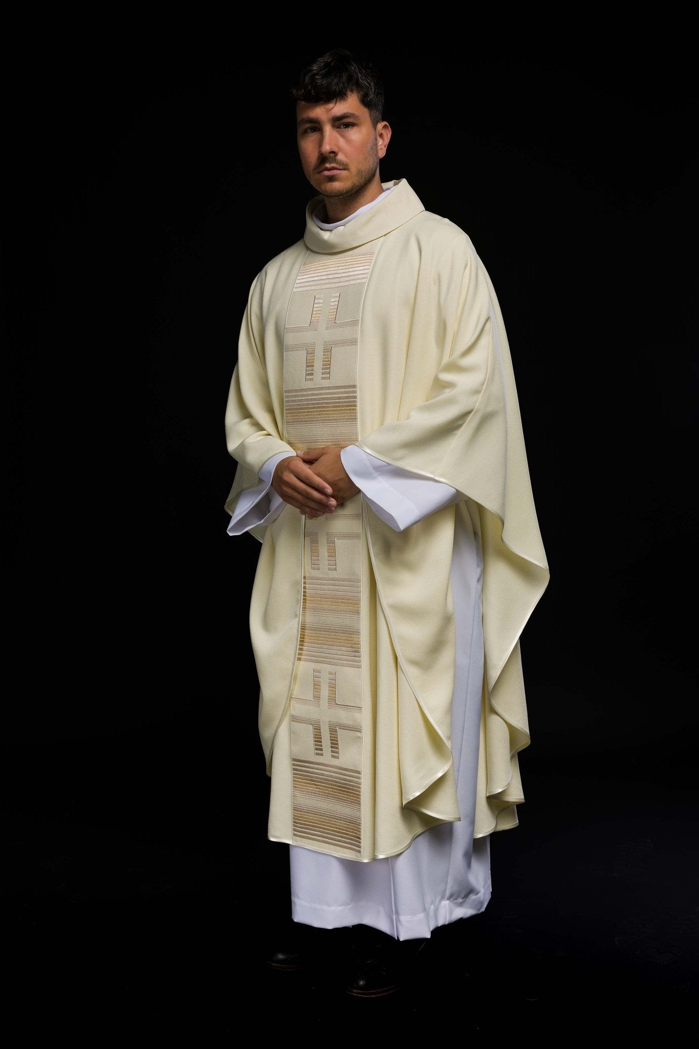 Casula blu liturgica mariana con ricami HA7032 - 05 ECRU - PERILPRETE.IT