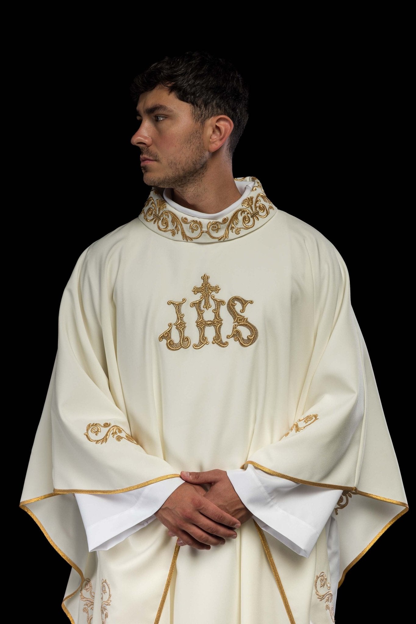 Casula con decorazioni e motivo IHS KOR/157/05/01 ECRU - PERILPRETE.IT