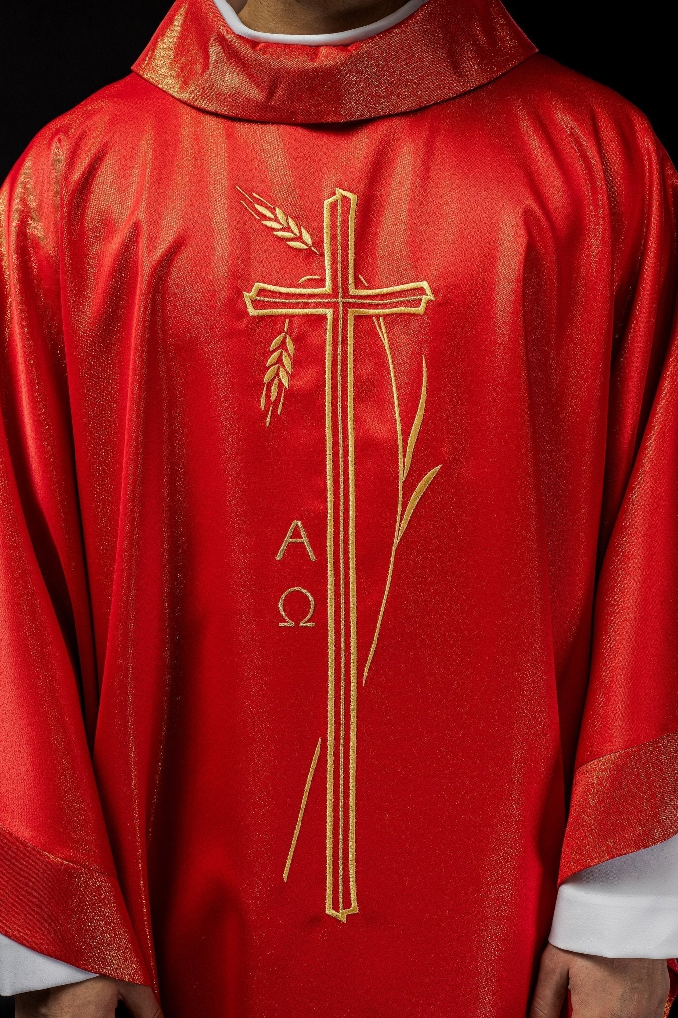 Casula con motivo a croce e spiga di colore rosso S - 7052 - 02 - 54 - PERILPRETE.IT