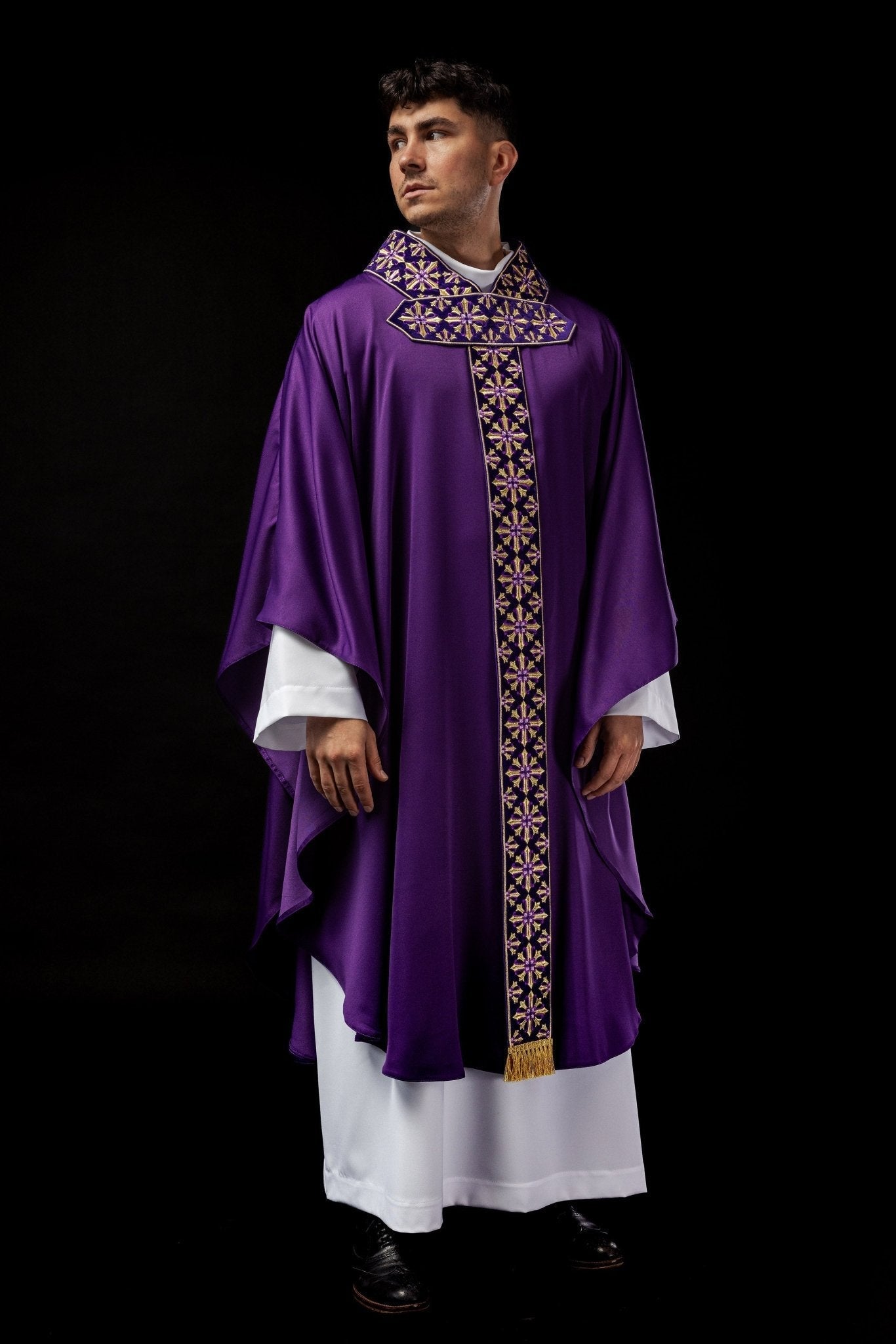 Casula con ricamo lucido in colore viola LE/7026/03 - PERILPRETE.IT