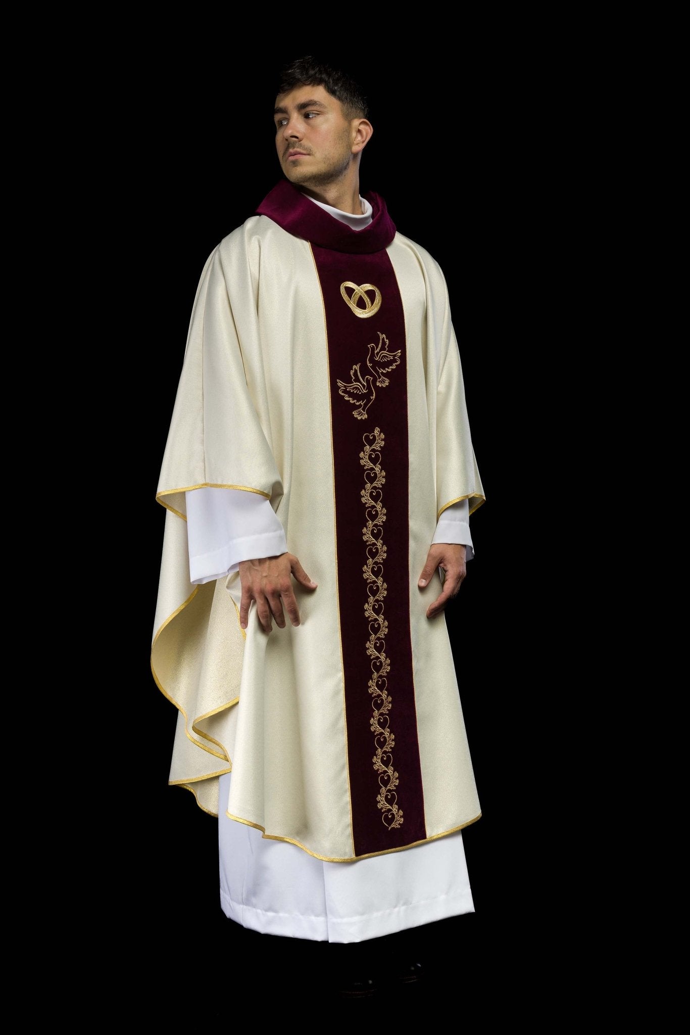 Casula da sposa color écru con fascia in velluto rosso KOR/283/05/54/PA ECRU - PERILPRETE.IT