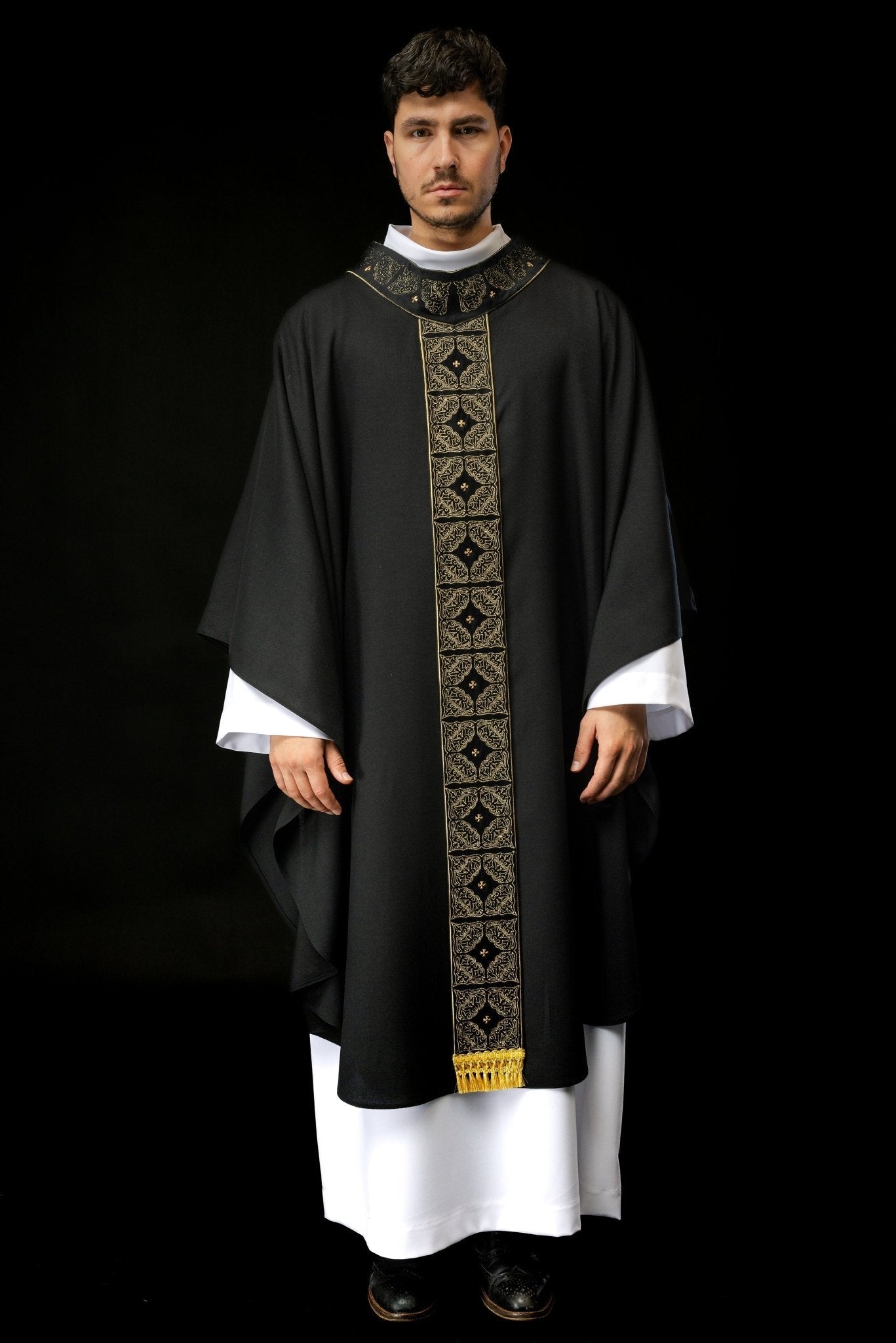 Casula funebre ricamata in nero S - 7057 - 07 - 70 - PERILPRETE.IT