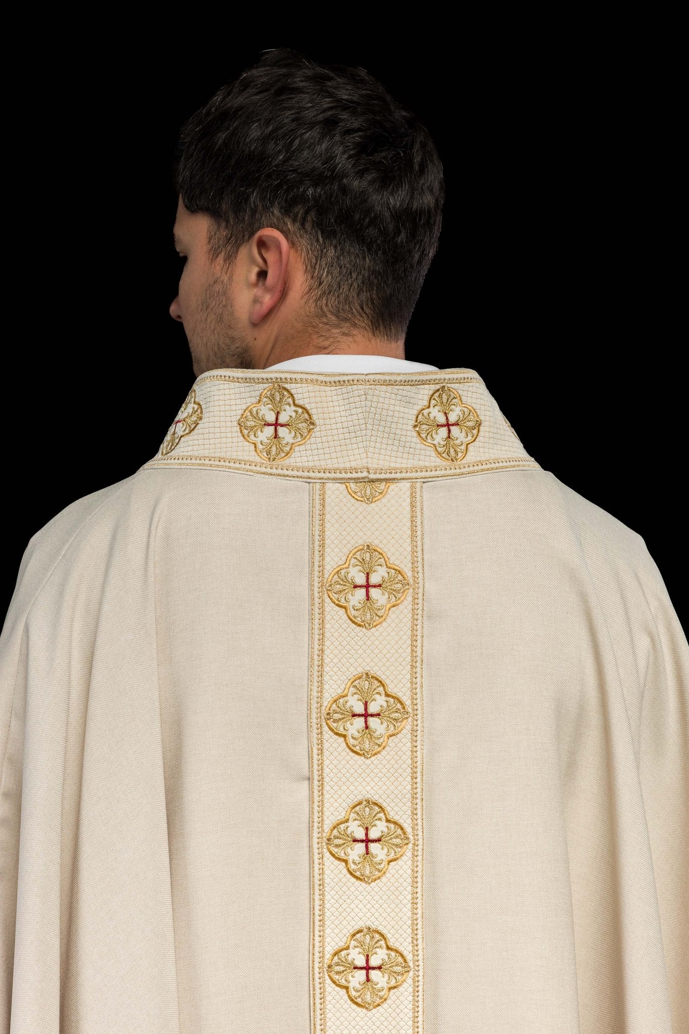 Casula in ecru con cintura ricamata e collo incrociato S-7069-05-70 - PERILPRETE.IT