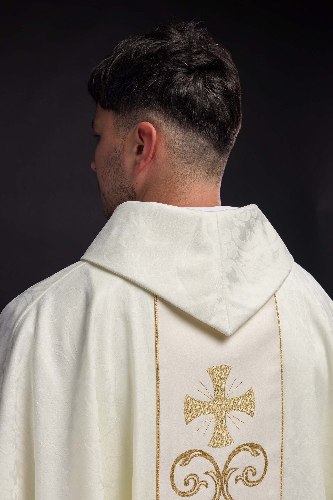 Casula liturgica con fascia decorata KOR/148/05/81 - PERILPRETE.IT