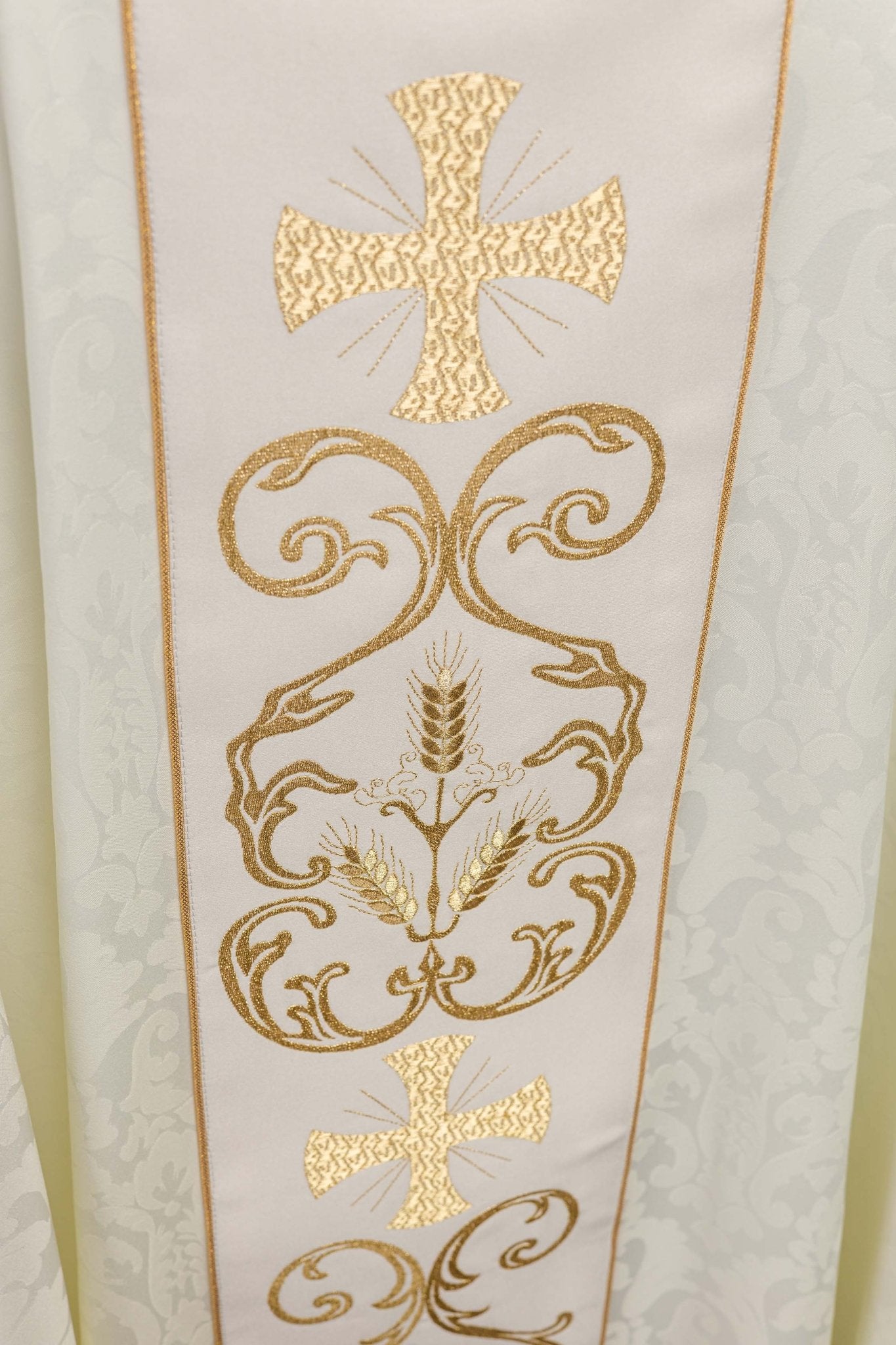 Casula liturgica con fascia decorata KOR/148/05/81 - PERILPRETE.IT