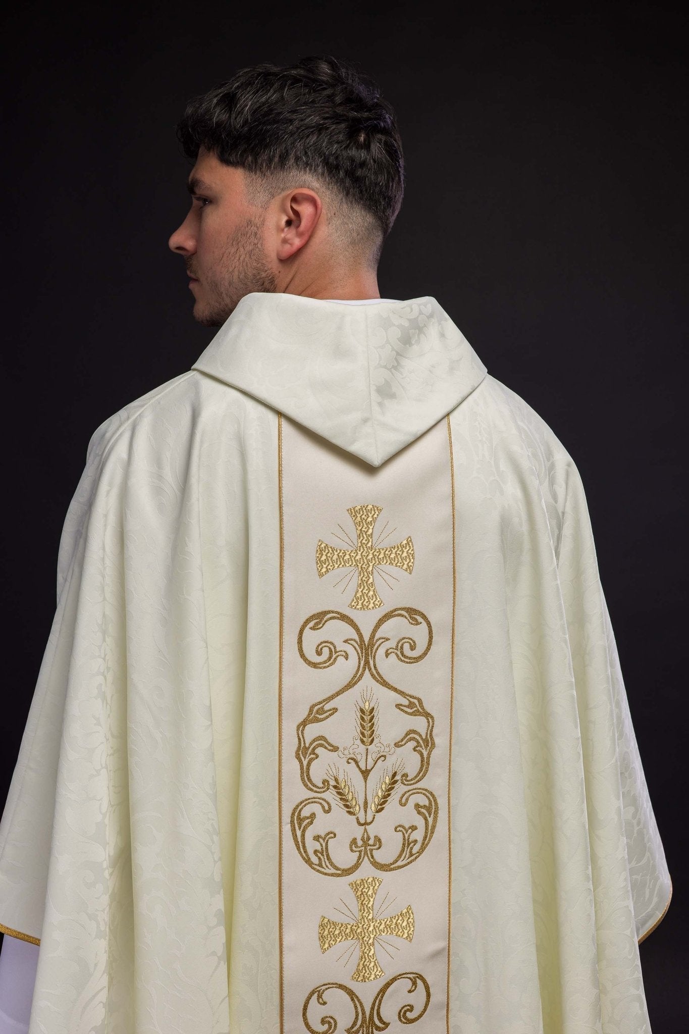 Casula liturgica con fascia decorata KOR/148/05/81 - PERILPRETE.IT