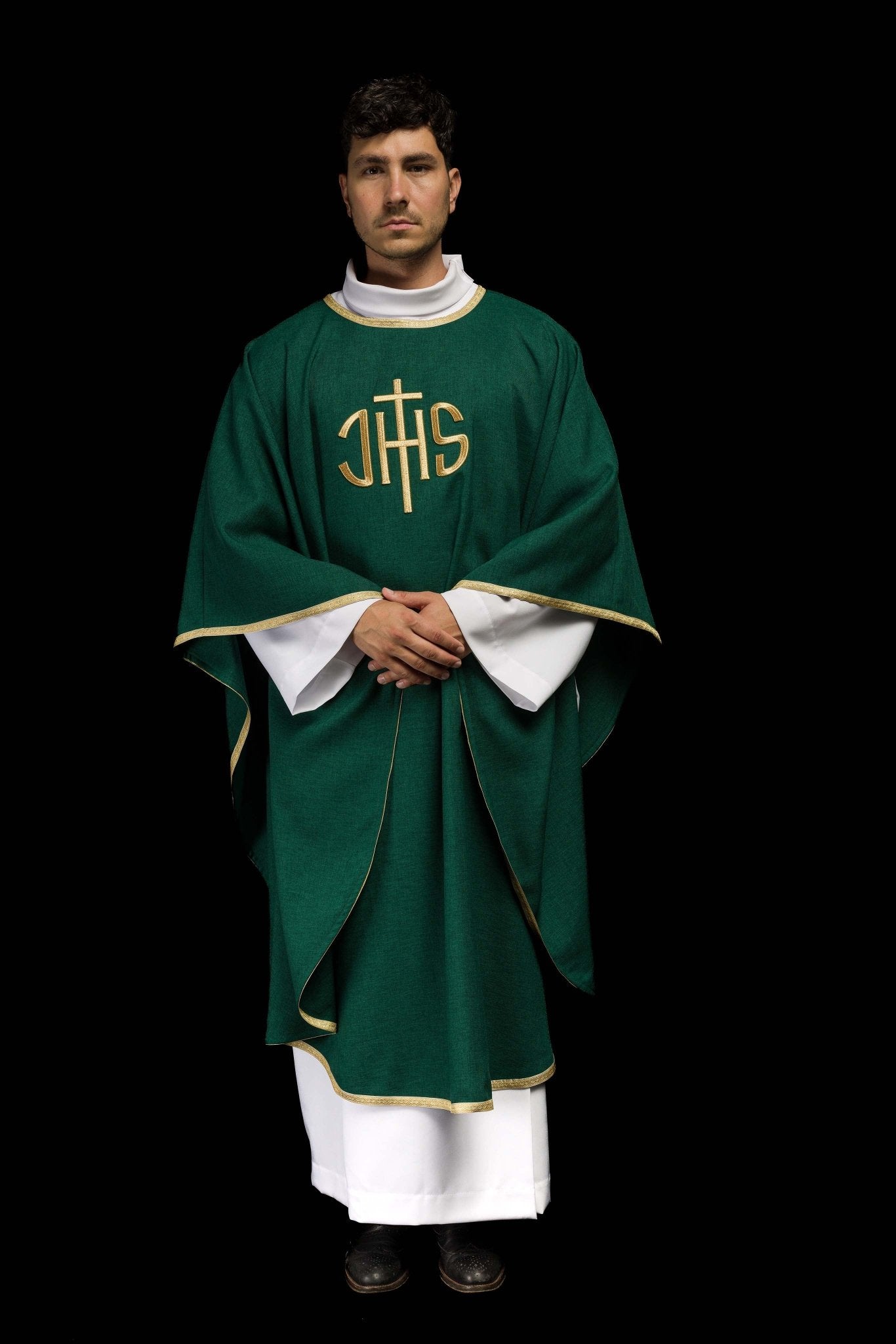 Casula liturgica verde con ricamo dorato IHS KOA/001/01/70 - PERILPRETE.IT