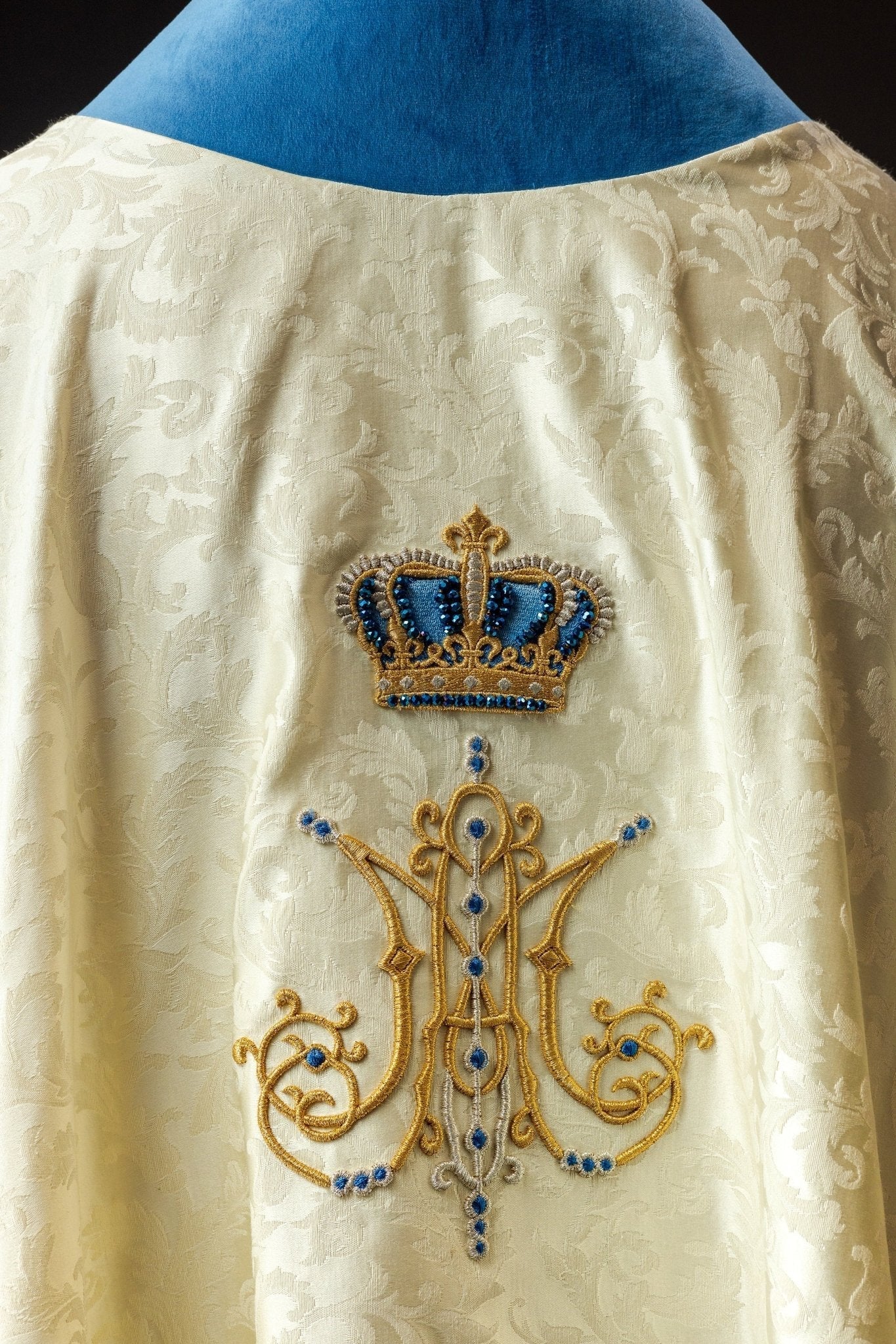Casula mariana fatta a mano con pietre naturali Handmade 7006 HM/7006/05/88 - PERILPRETE.IT