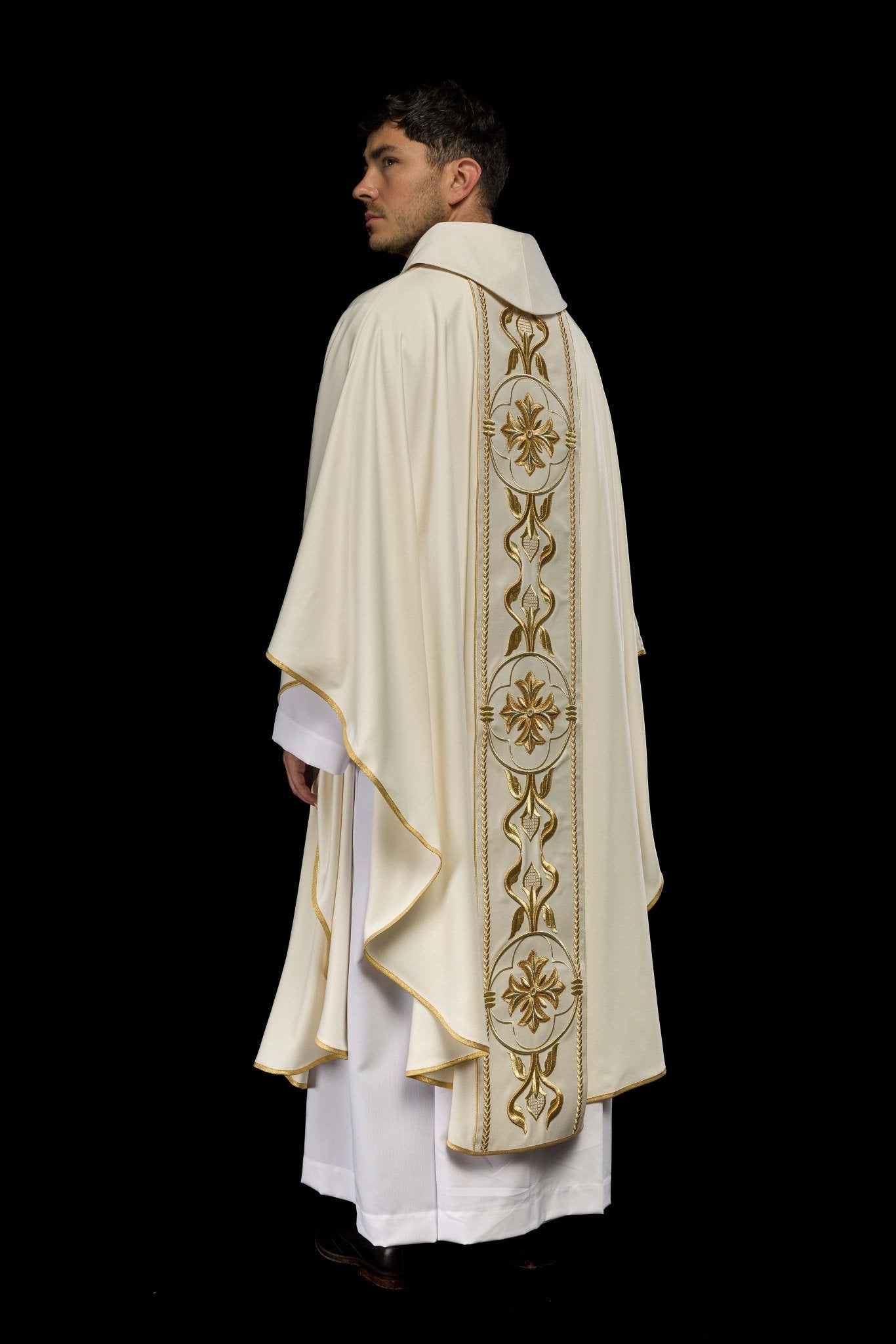 Casula ricamata Croce ecru KOR/267/05/53 - PERILPRETE.IT