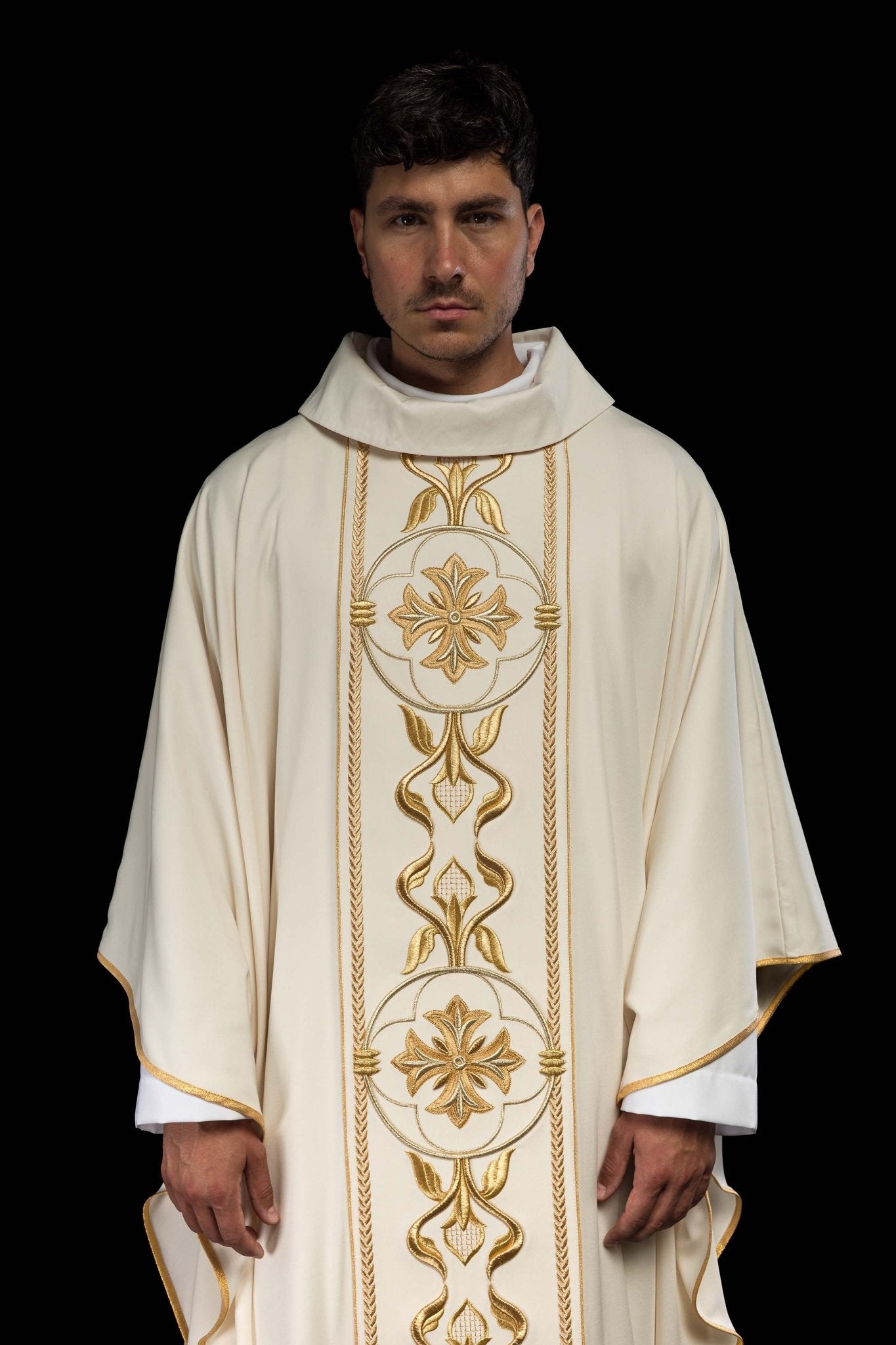 Casula ricamata Croce ecru KOR/267/05/53 - PERILPRETE.IT