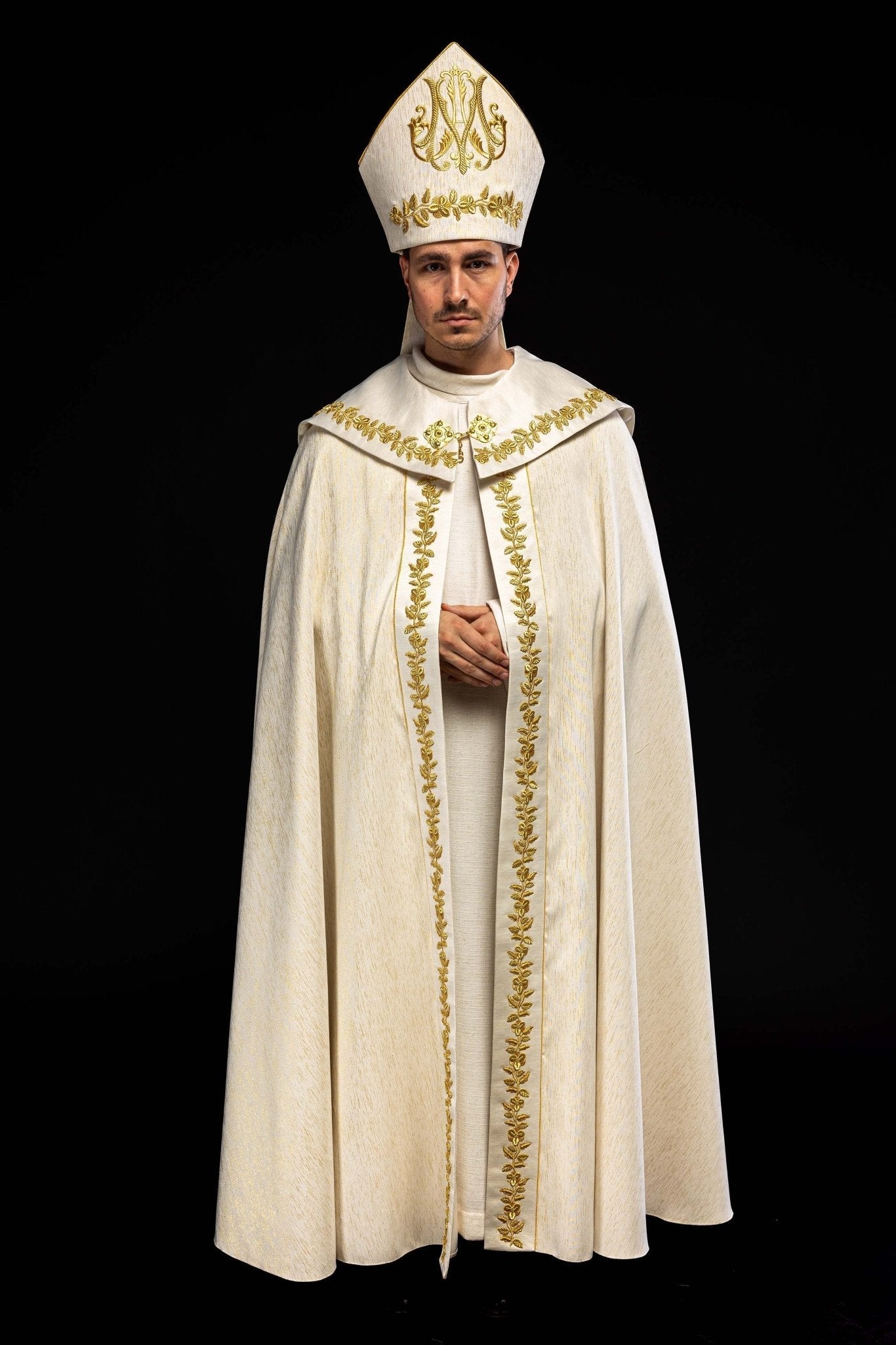 Casula ricamata mariana color ecru KKP/158/05/86 145cm - PERILPRETE.IT