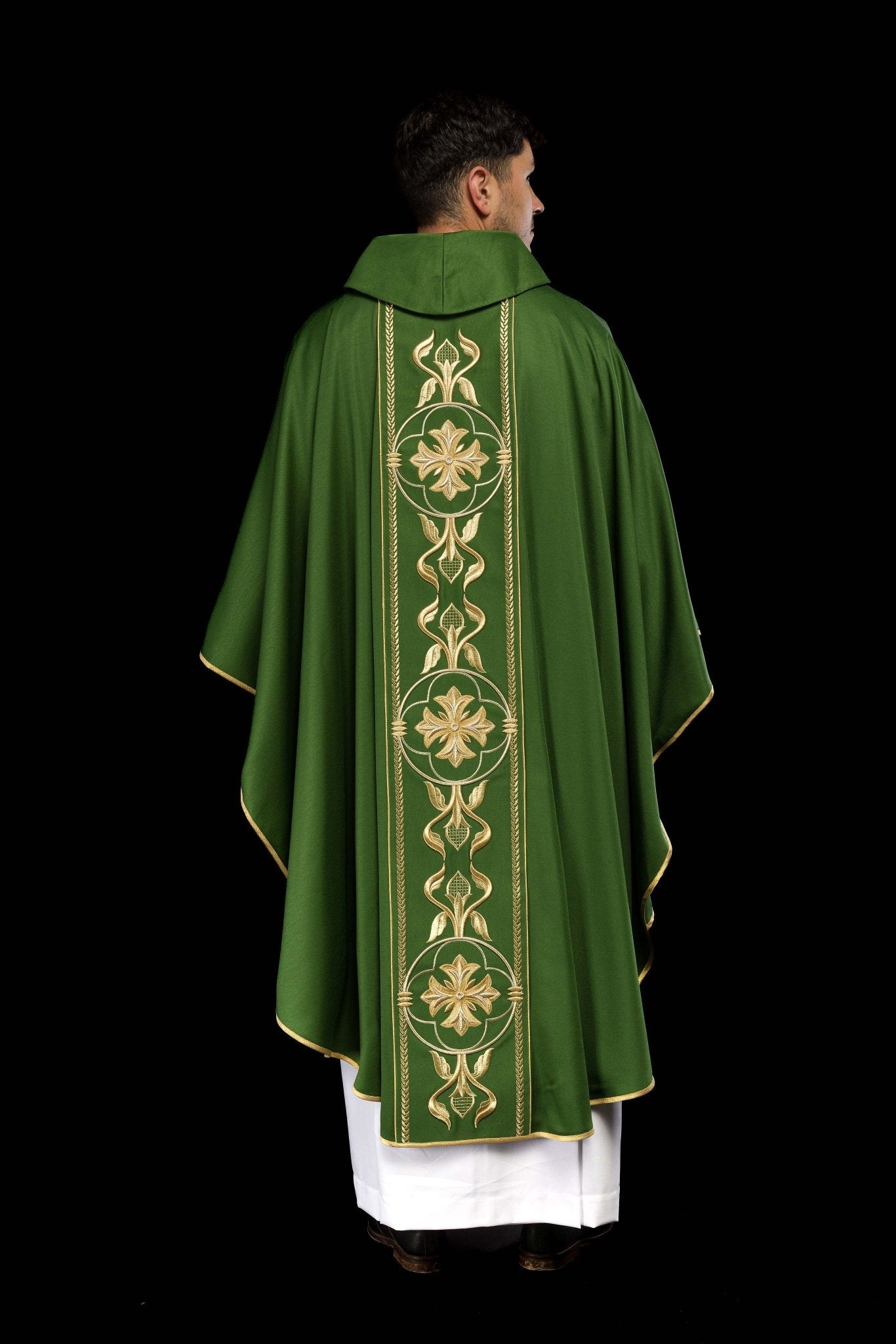 Casula ricamata Verde con Fascia Decorativa KOR/267/01/53 - PERILPRETE.IT