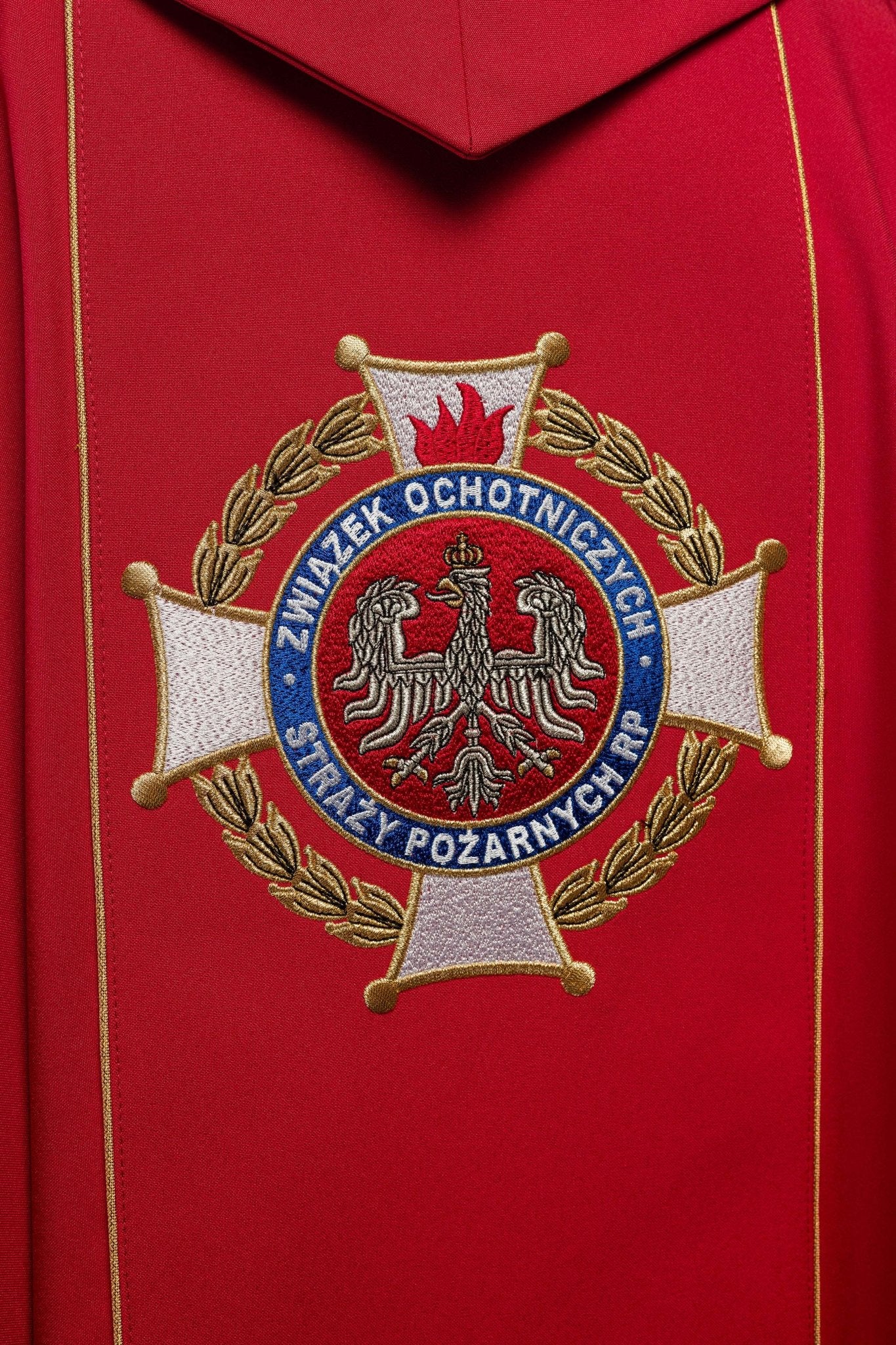 Casula riccamente ricamata con l'immagine di San Floriano KOW2/036/02/01 - PERILPRETE.IT