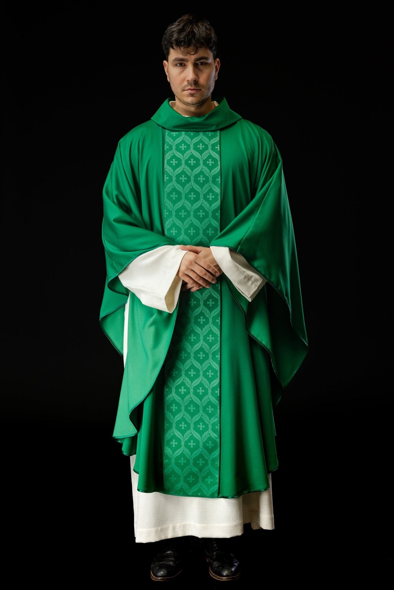 Casula verde con motivo a croce jacquard KOR/402/01/53 - PERILPRETE.IT
