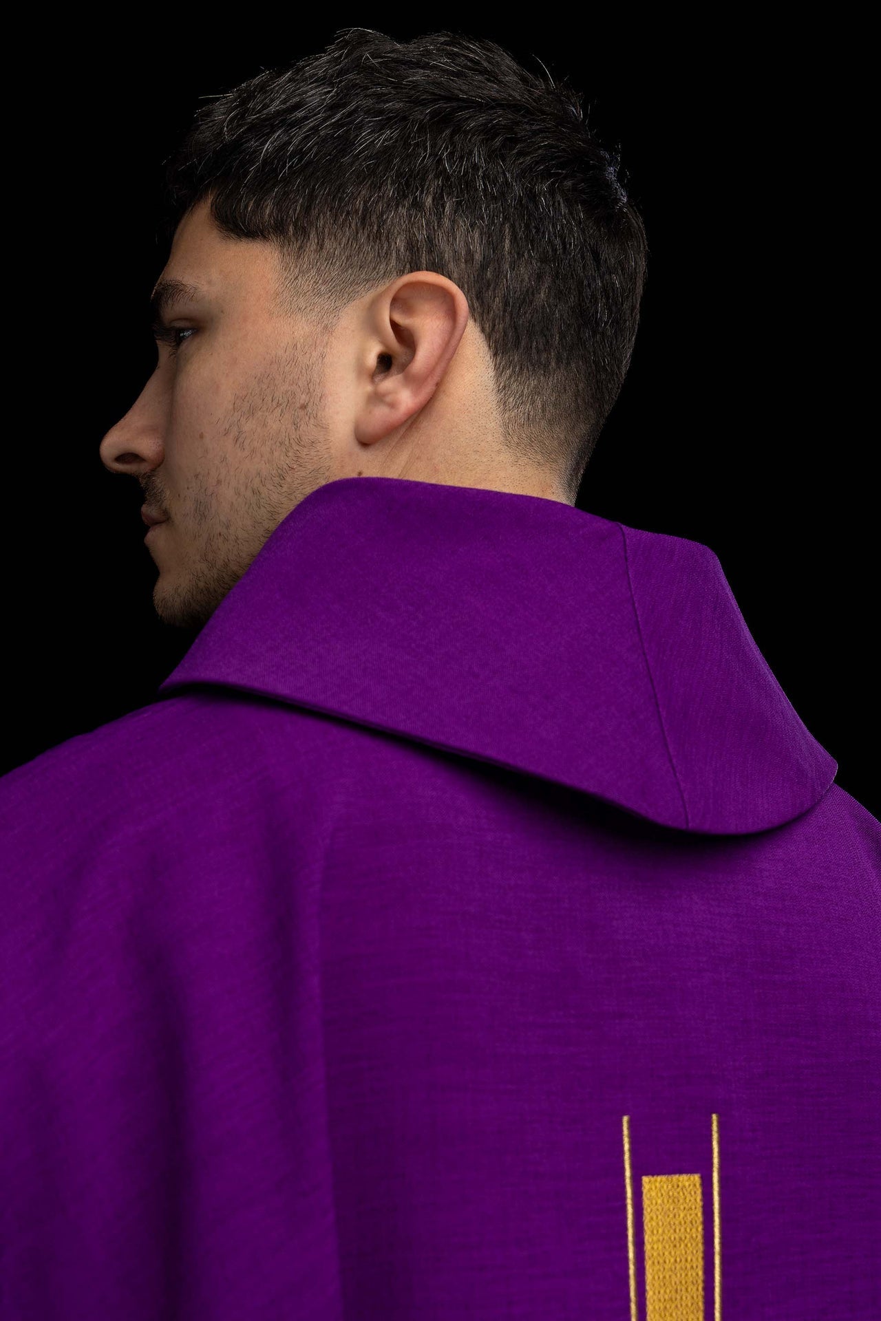 Casula viola con motivo di croce ricamato LE/7019/03 - PERILPRETE.IT