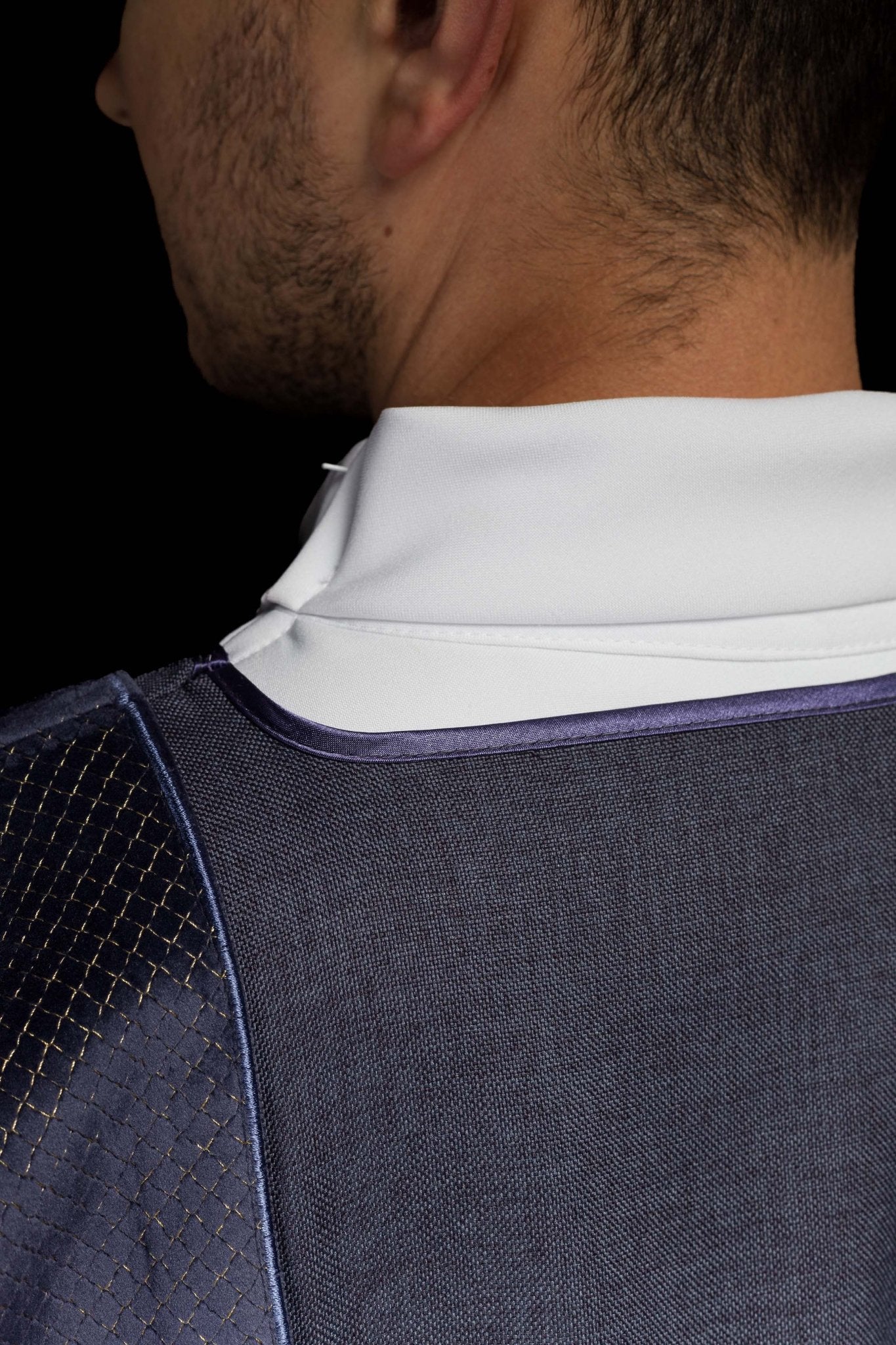 Dalmatica con fasce in velluto con simboli della Croce Viola LE/1030/03/B - PERILPRETE.IT