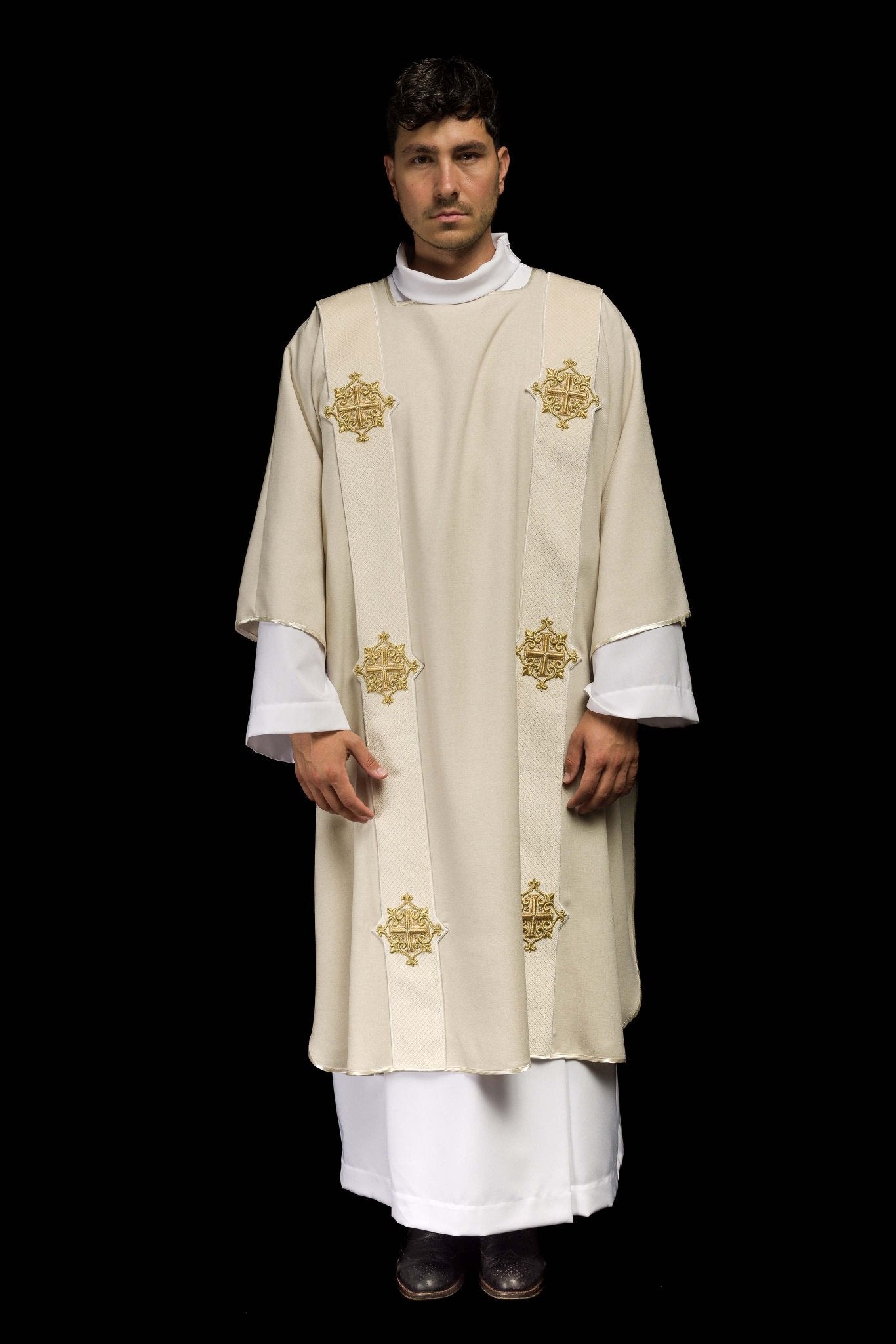 Dalmatica ecru con bande in velluto e simboli della Croce LE/1030/05/B - PERILPRETE.IT