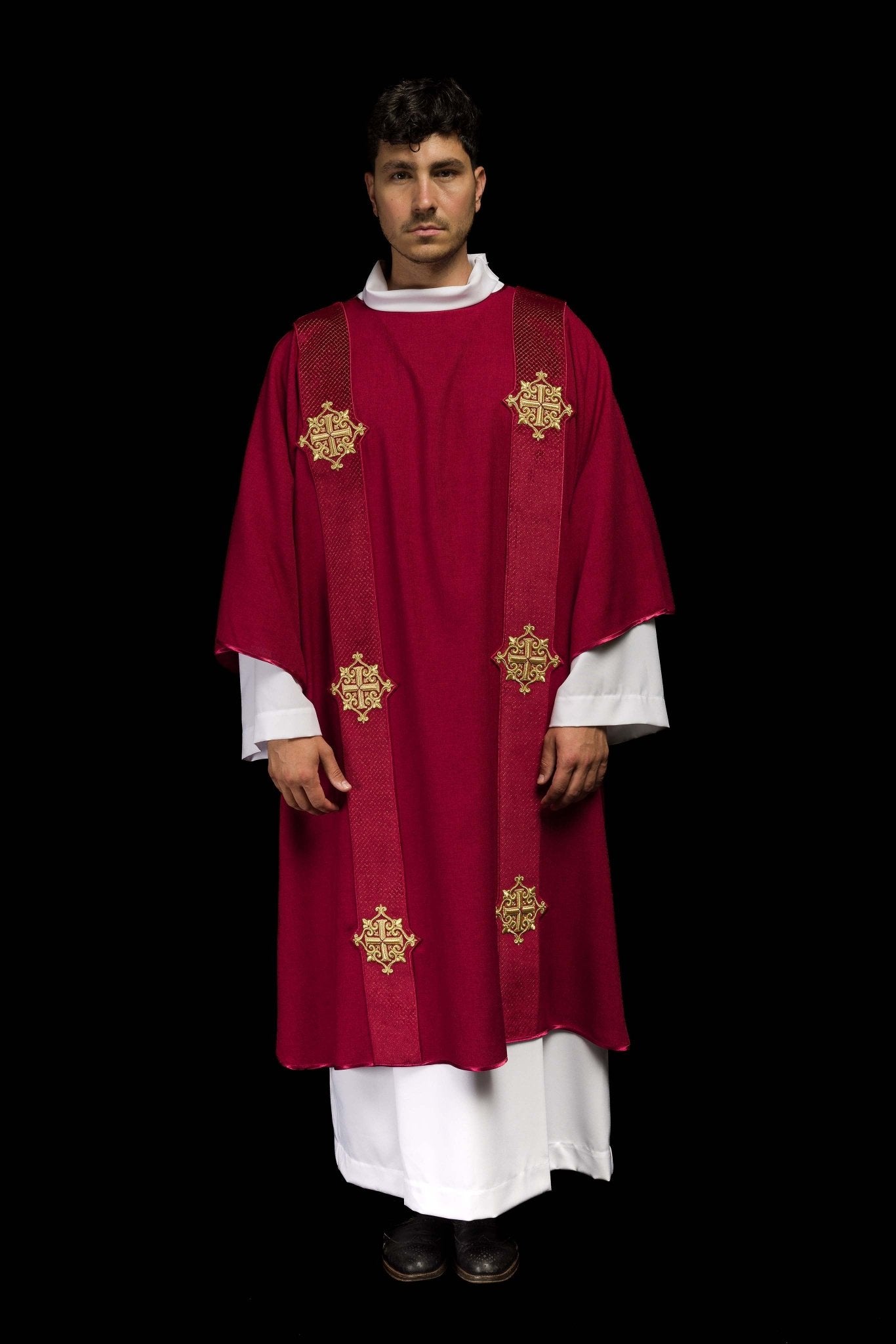 Dalmatica rossa con bande in velluto e simboli della Croce LE/1030/02/B - PERILPRETE.IT