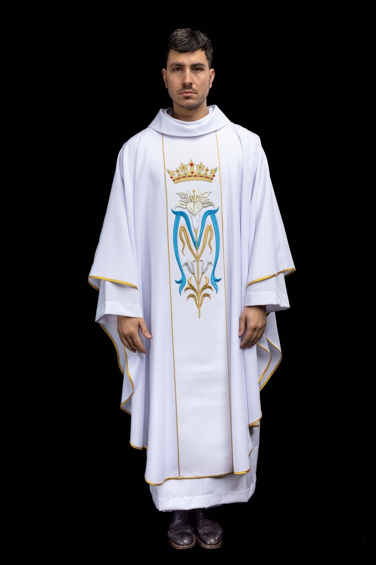 Ornat liturgiczny Maryjny haftowany z koroną w kolorze białym