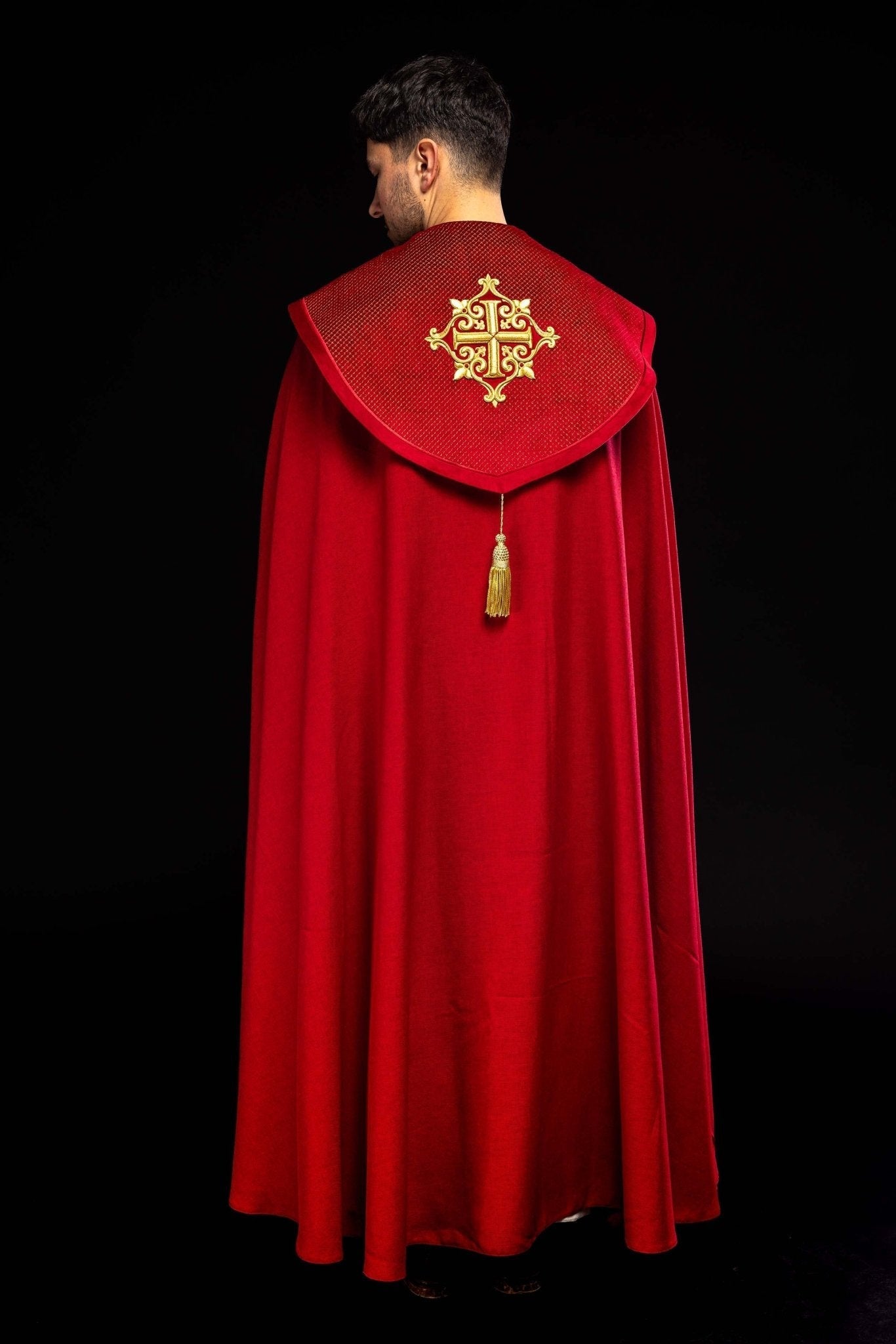 Piviale liturgico con stolone in velluto rosso e ricamo di croci LE/3029/02 145 cm - PERILPRETE.IT