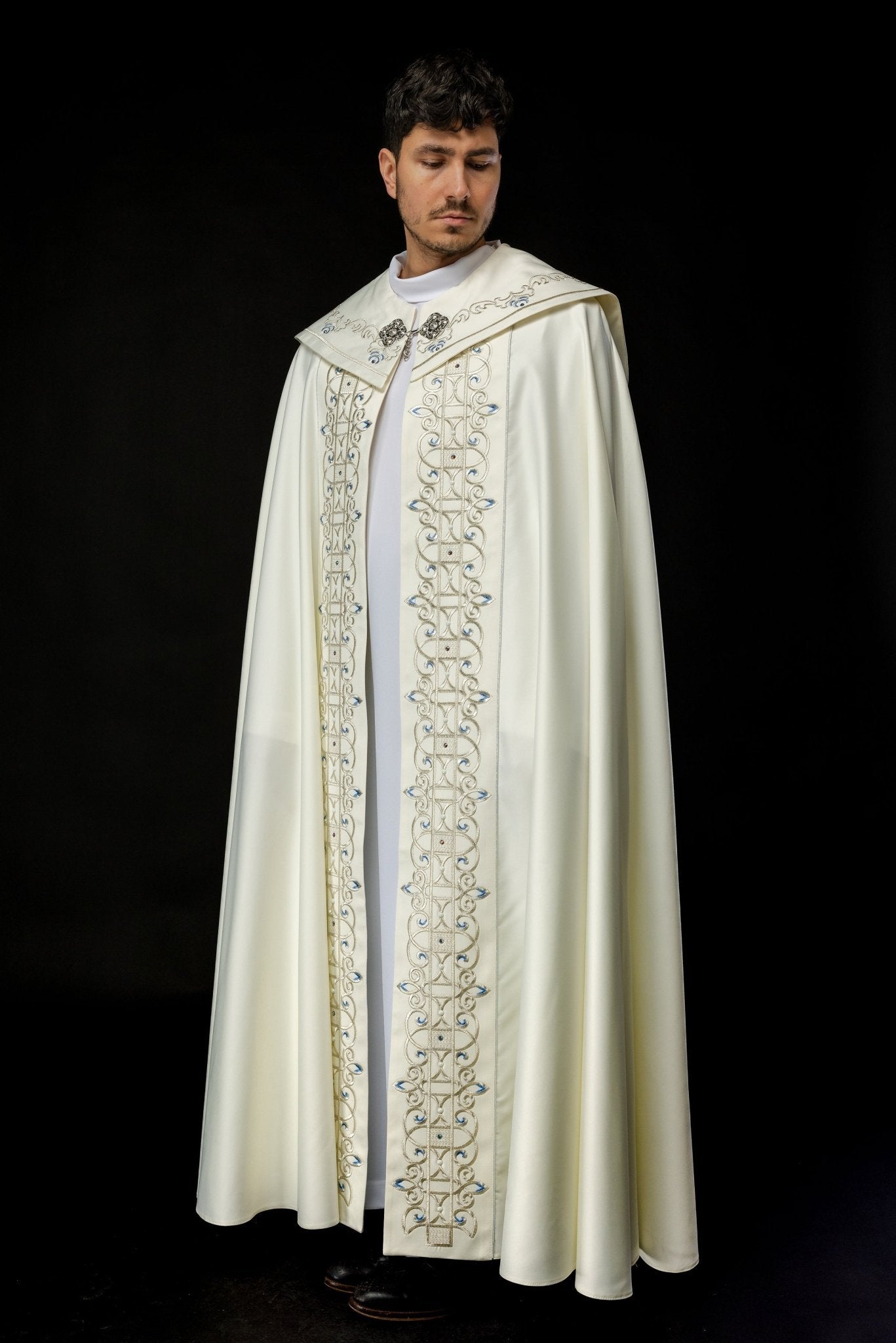 Piviale ricamato simbolo Mariano 150 cm LE/3001/05 150cm - PERILPRETE.IT