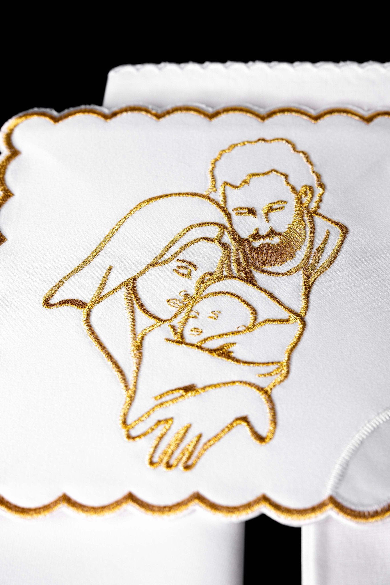 Servizio Messa ricamo Sacra Famiglia KK/120 - PERILPRETE.IT