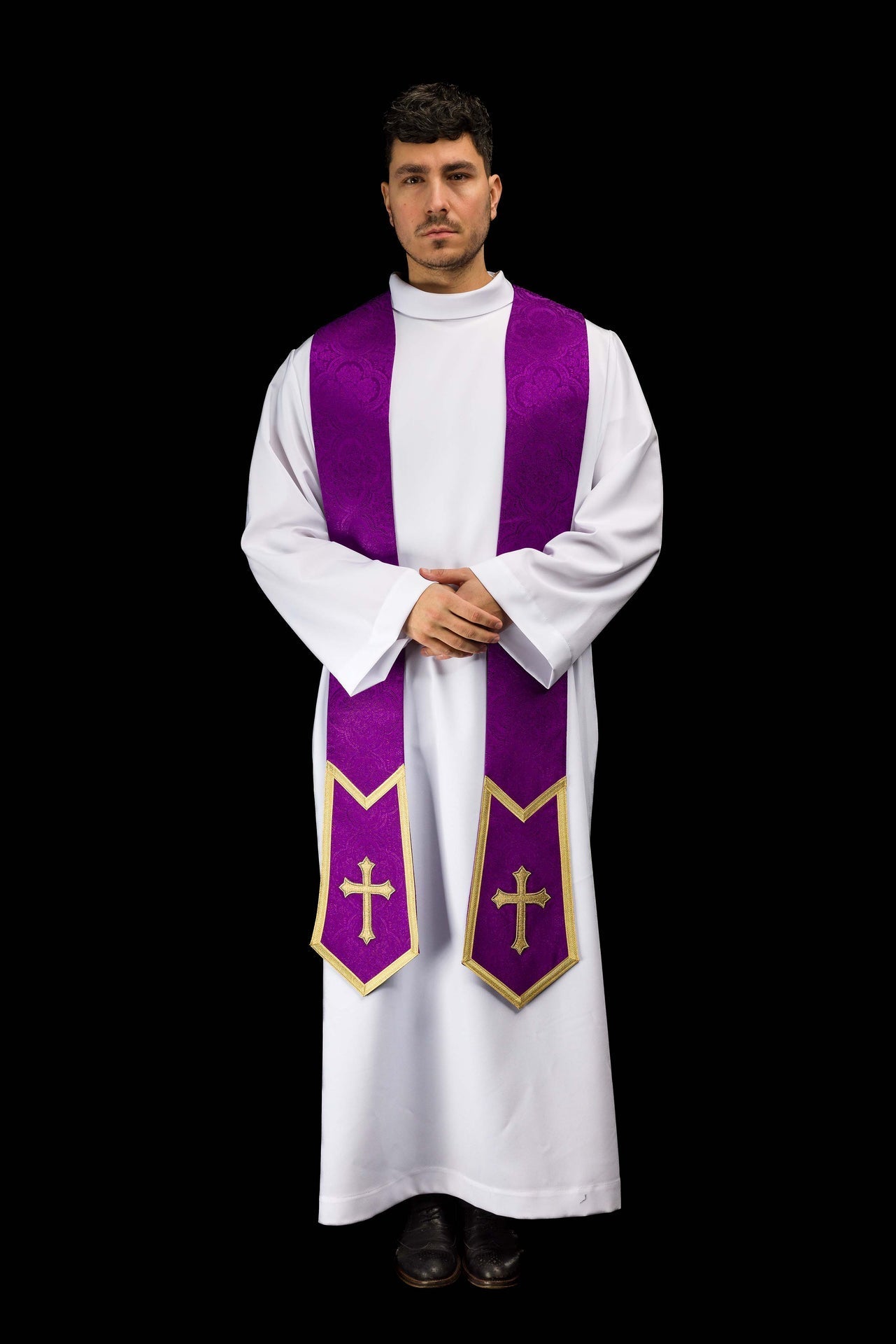 Stola ricamata con motivo a Croce in tessuto jacquard viola KST/639/03/11 - PERILPRETE.IT