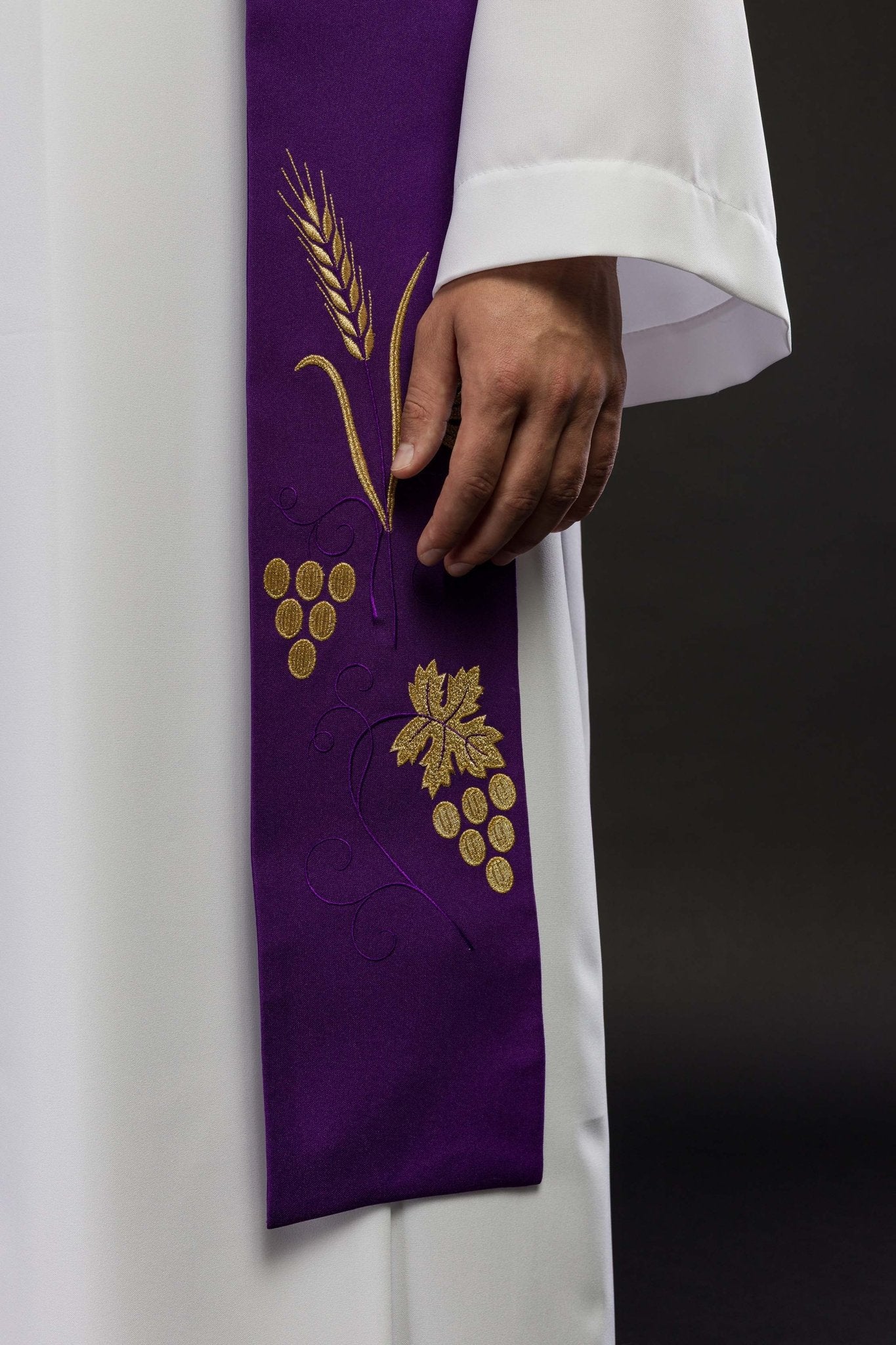 Stola sacerdotale ricamata uva e spighe in colore viola KST/003/03/01 FIOLET - PERILPRETE.IT