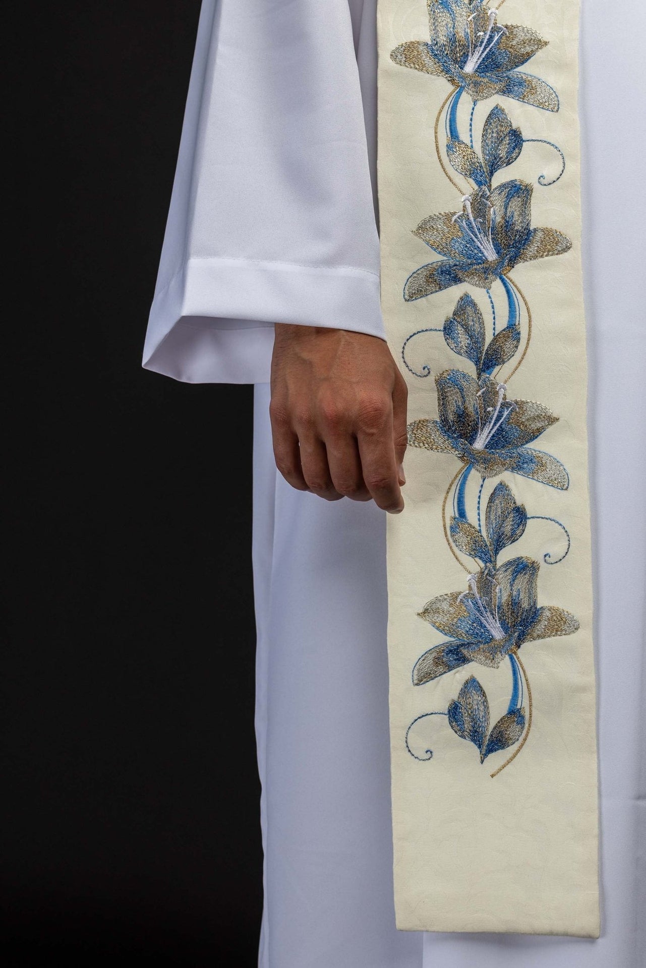 Stuła haftowana z wizerunkiem Matki Bożej Medjugorje